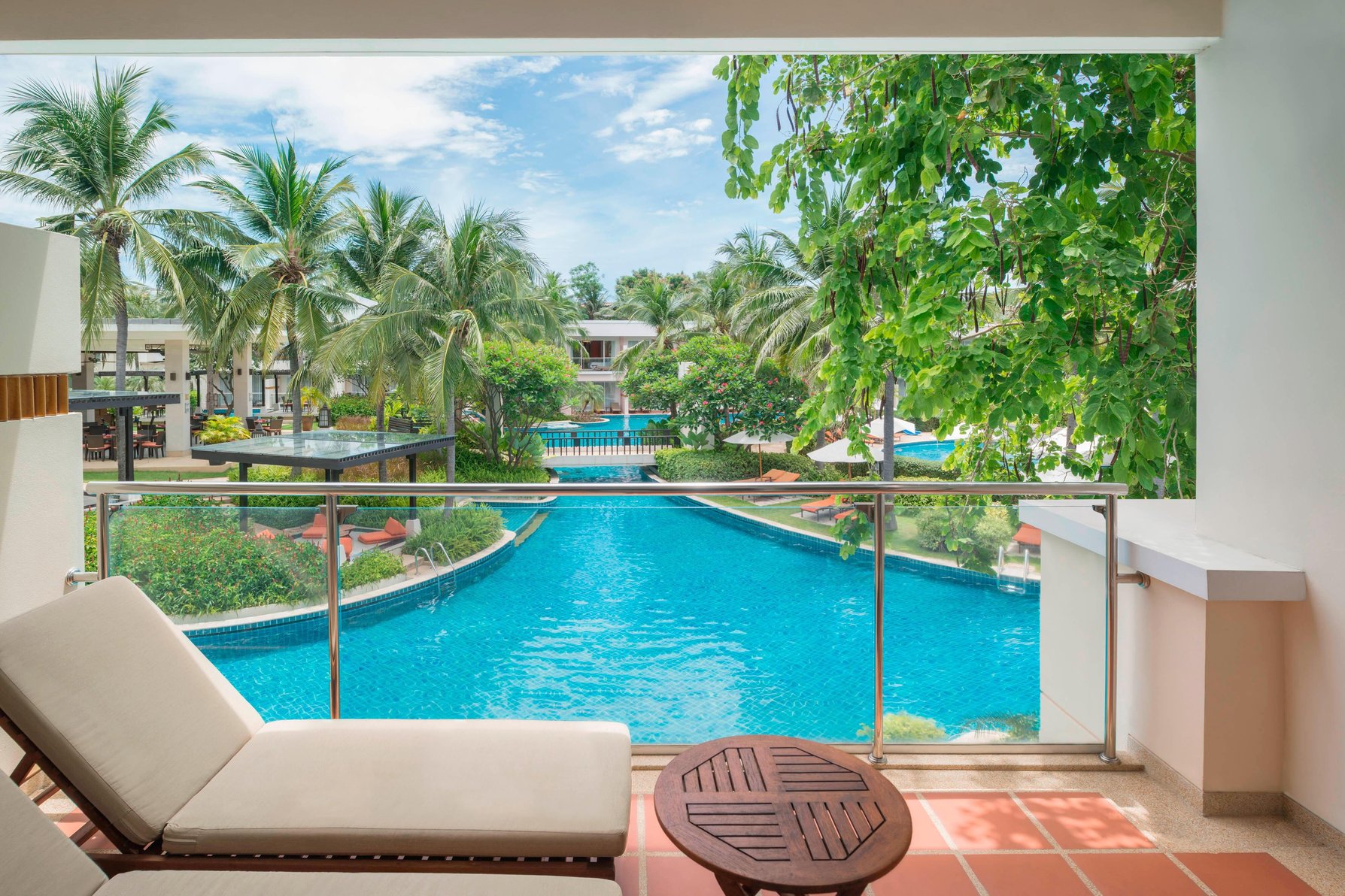 Sheraton Hua Hin Resort & Spa Room Type - Guest room, 2 Double, Sofa bed, Lagoon view, Balcony