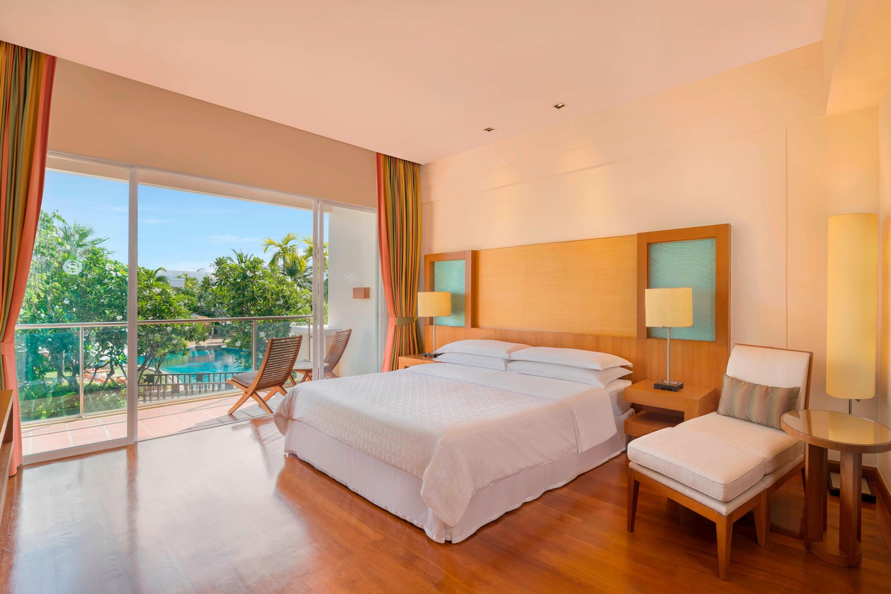 Sheraton Hua Hin Resort & Spa Room Type - Lagoon View Suite, 1 Bedroom Suite, 1 King, Sofa bed, Pool view, Balcony