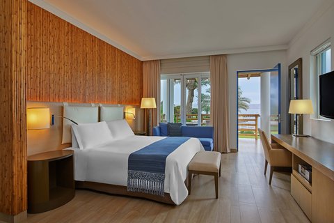 King Ocean Front Guest Room