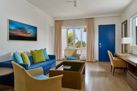 Solarium Suite Living Room
