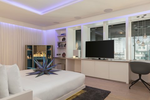 King Supreme Screening Suite
