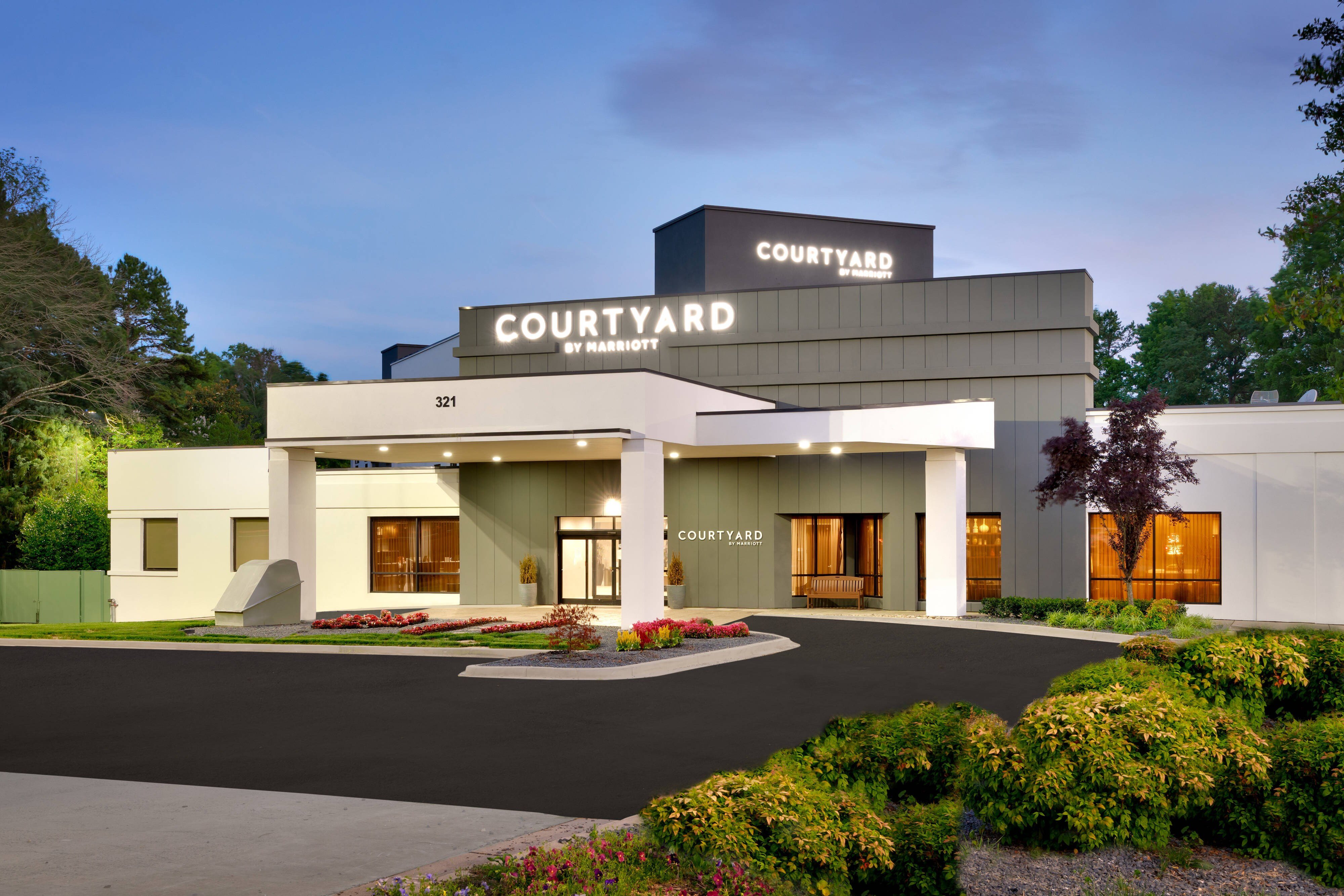 Courtyard Charlotte Airport LoSo