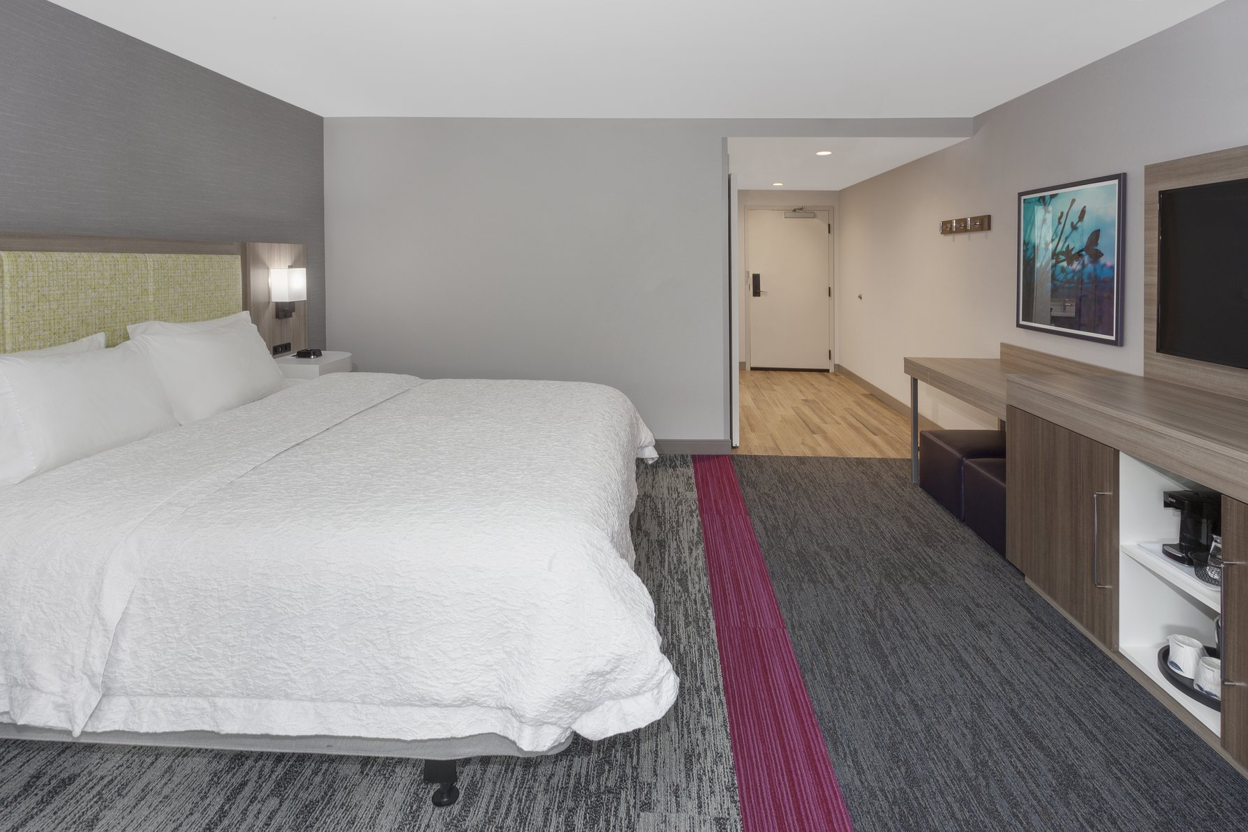 Hampton Inn & Suites Rocky Hill-Hartford South, CT Room Type - 1 KNG ACCESSIBLE TUB NS