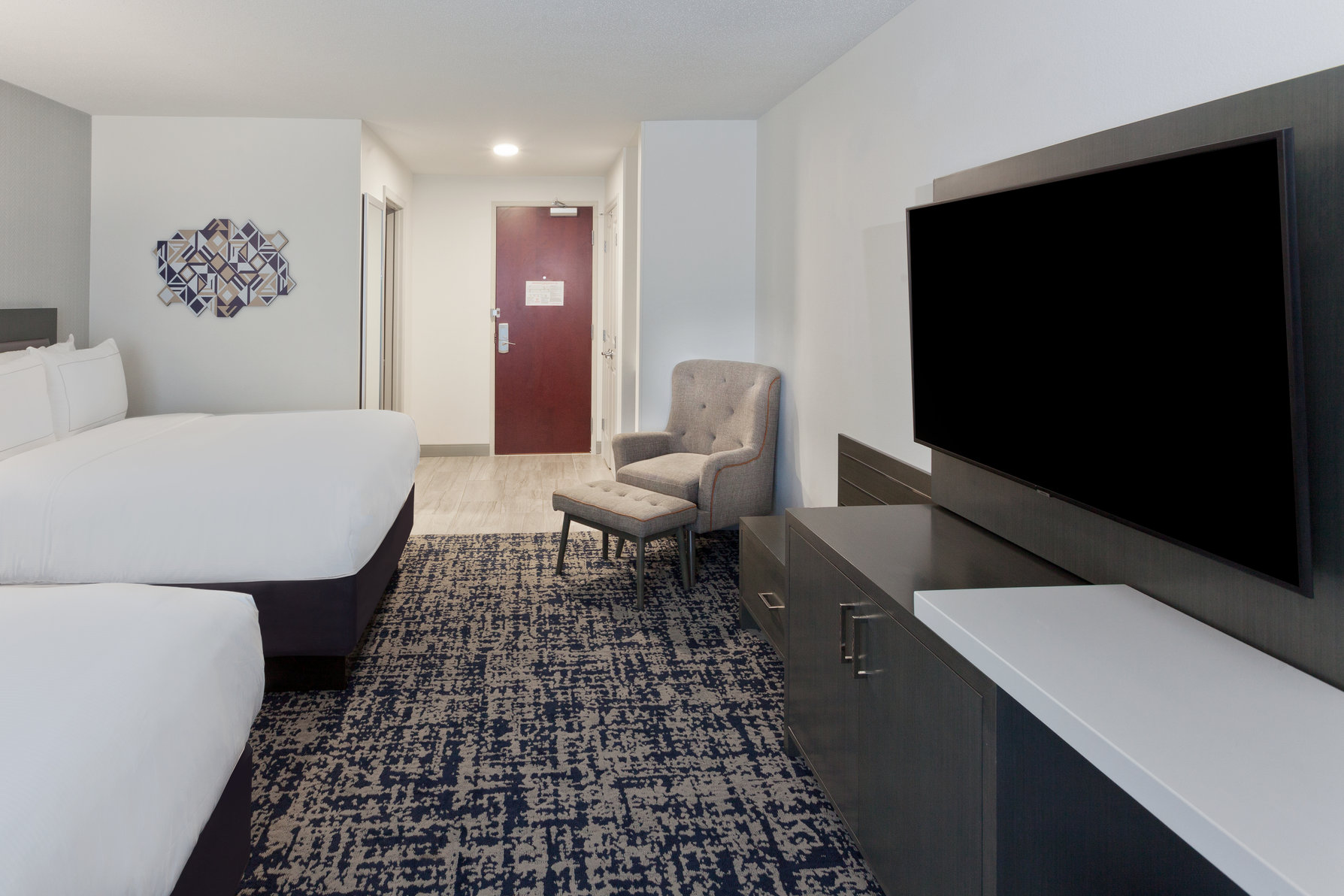DoubleTree by Hilton Dothan Room Type - 2 QUEEN BALCONY POOL VIEW