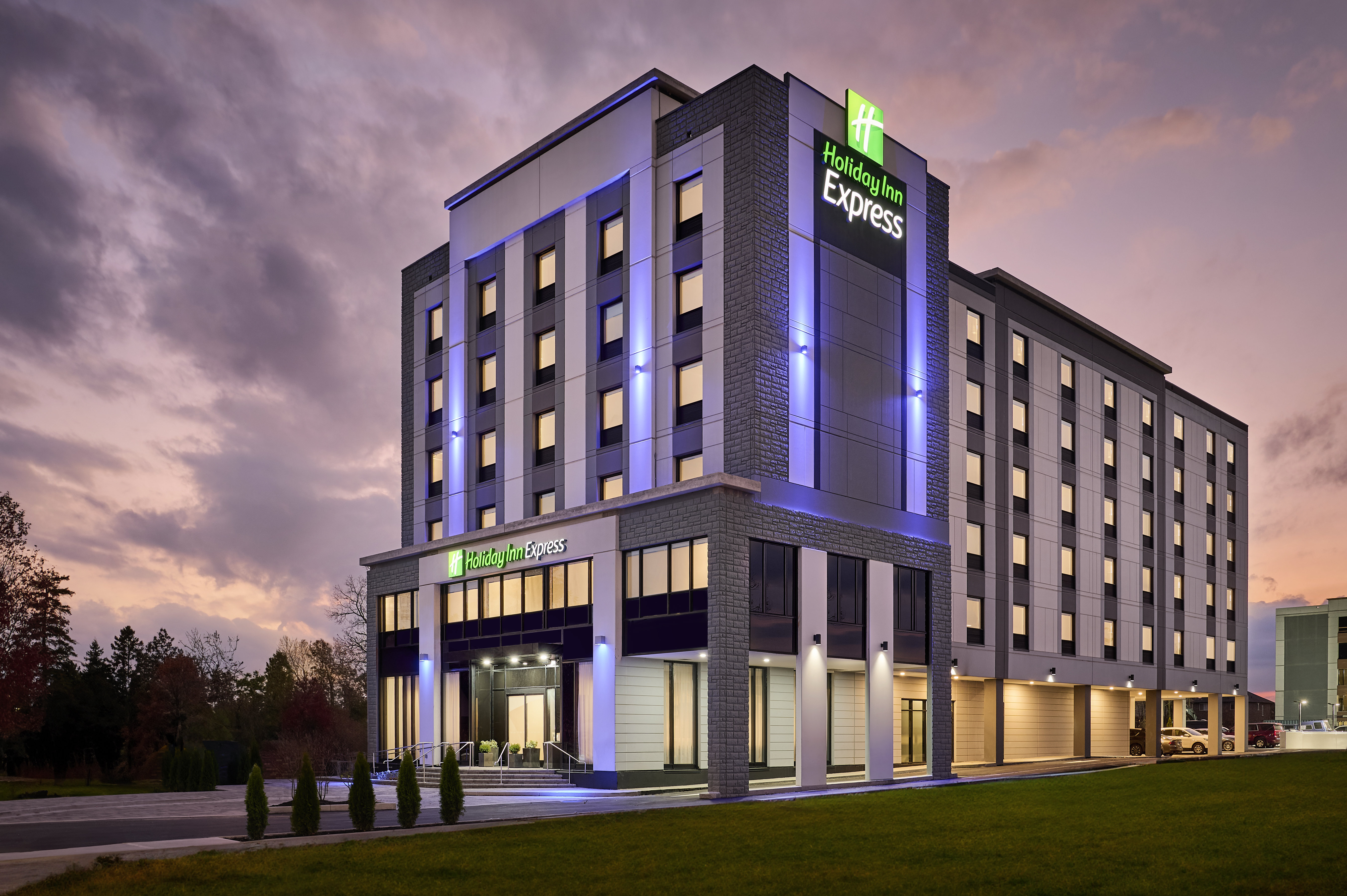 Holiday Inn Express Hamilton-Upper James