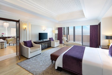 King Royal Suite