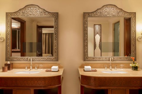Amiri Suite - Bathroom
