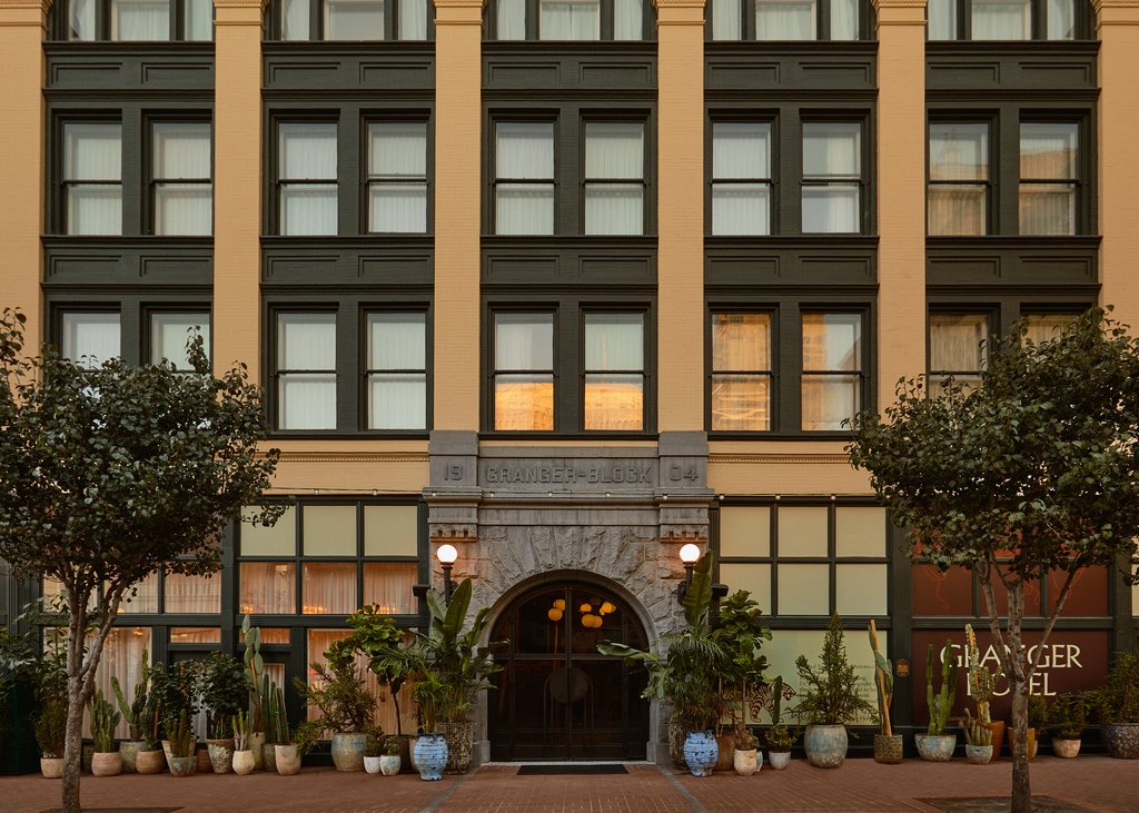 Guest photo
