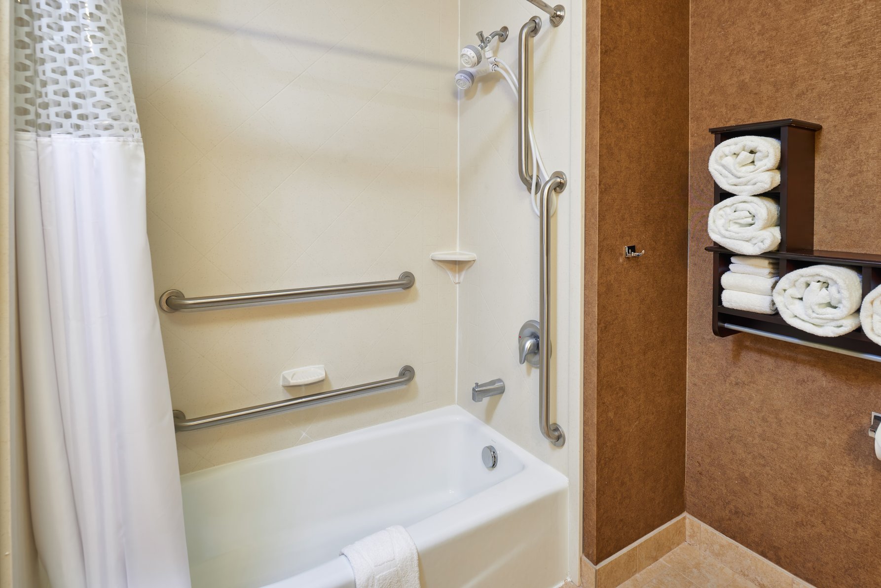 Hampton Inn Sweetwater Room Type - 1 KING ACC W TUB NON SMOK