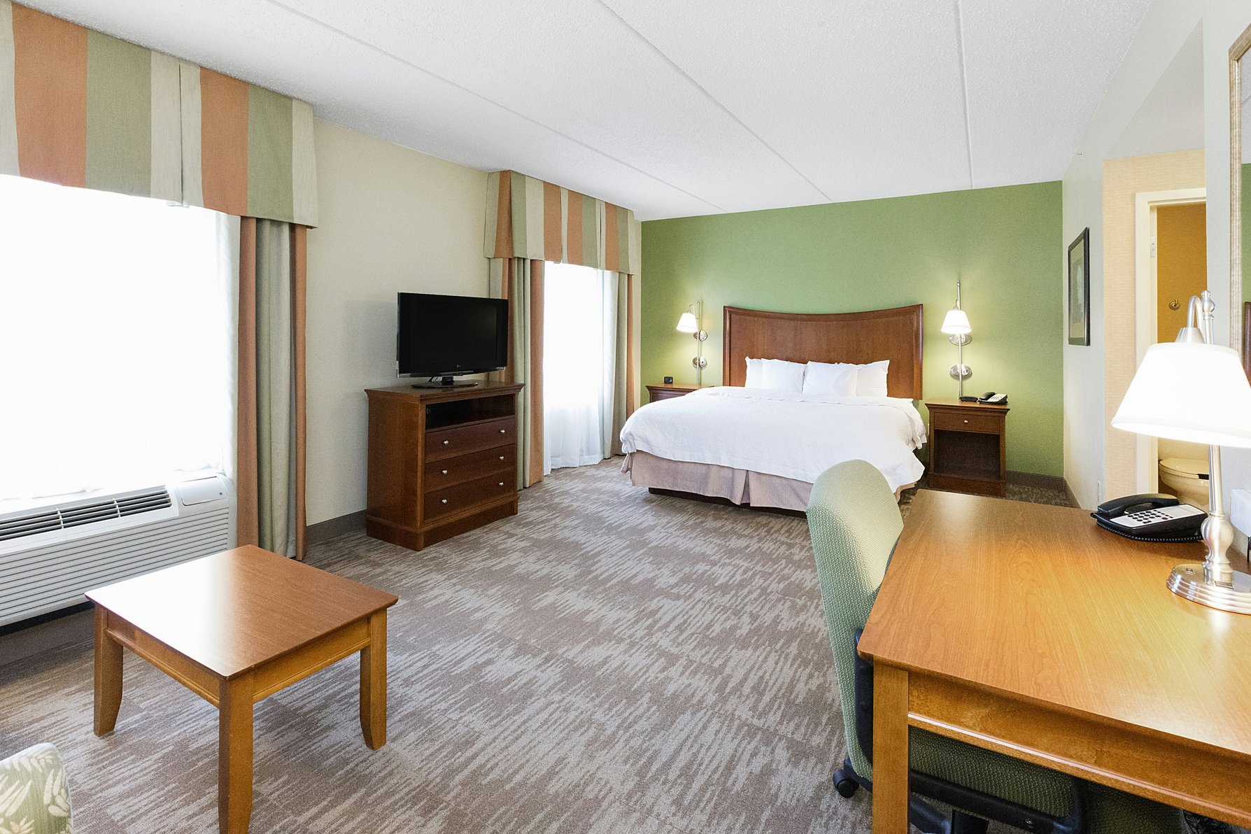 Hampton Inn & Suites by Hilton Blairsville Room Type - 1KN MOB HEA ACC RIS STU NS