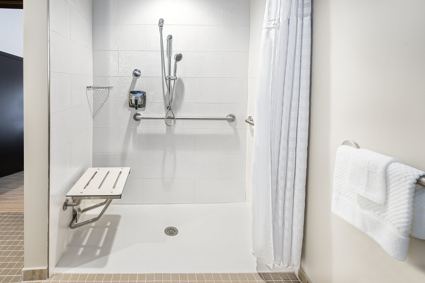 Embassy Suites By Hilton College Station Room Type - 2QN 2 RM STE ACC W RI SHWR