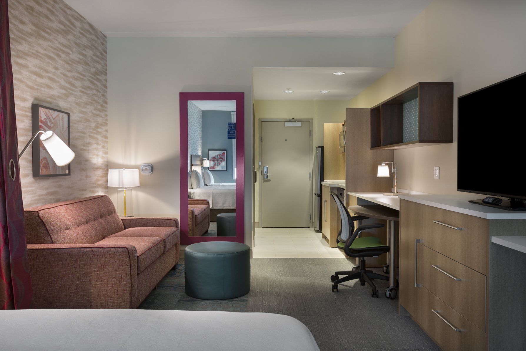 Home2 Suites by Hilton Charlotte Belmont, NC Room Type - 1KG ACC RI SHWR STUDIO NSM