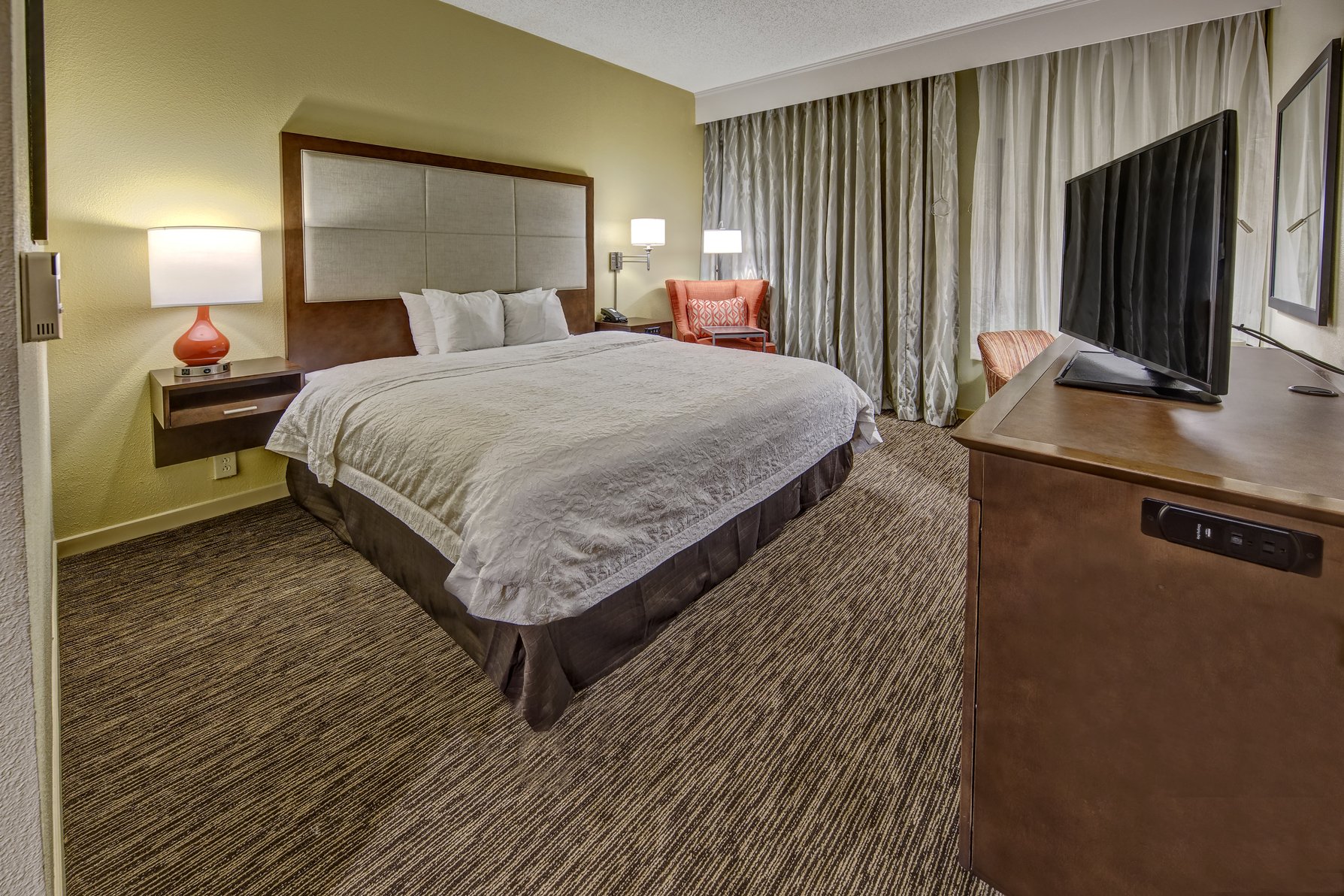 Hampton Inn Concord/Kannapolis Room Type - 1KNG MOB HEAR ACC W TUB NS