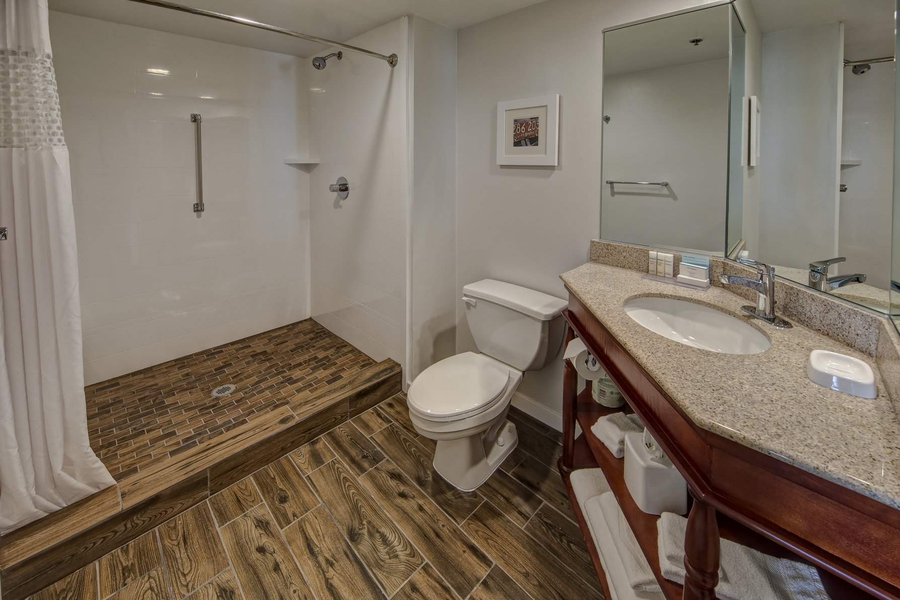 Hampton Inn Concord/Kannapolis Room Type - KING STANDARD-NON SMOKING