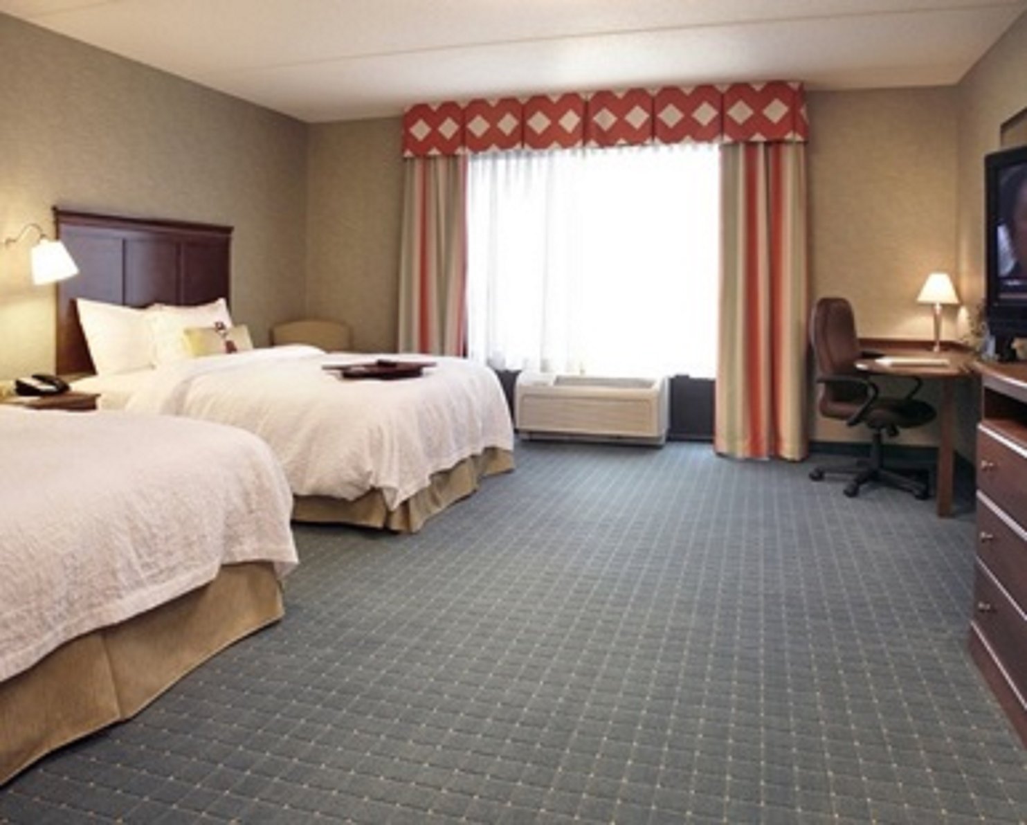 Hampton Inn & Suites Columbus Polaris Room Type - 2 QNS HEARING ACC NOSMOK