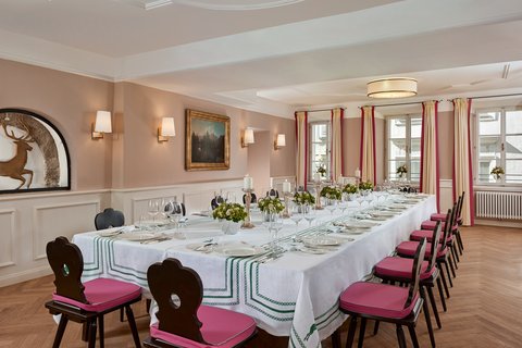 Pink Salon - Lunch Set Up