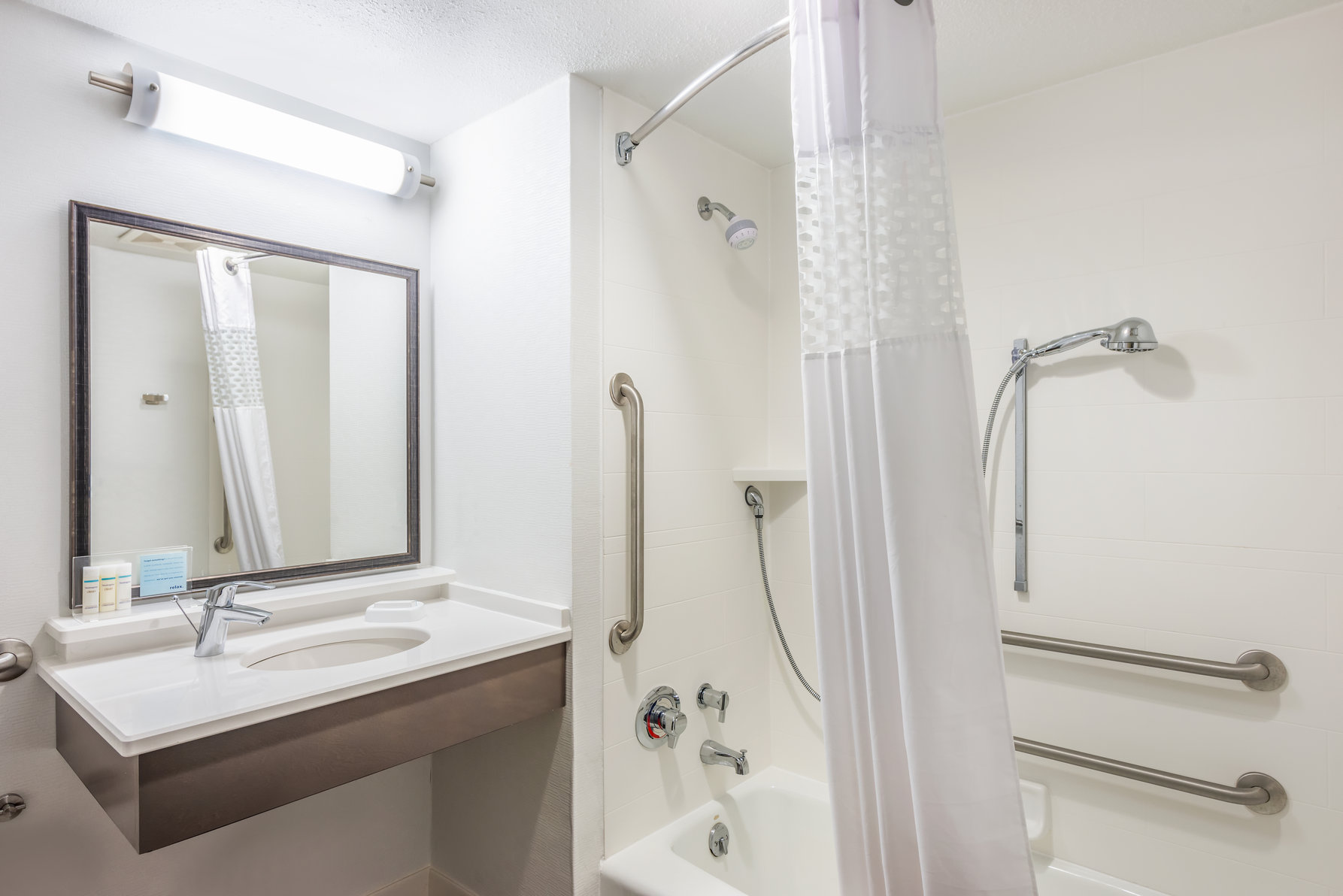 Hampton Inn Columbia Room Type - 2 QNS ACCESSIBLE W TUB NS