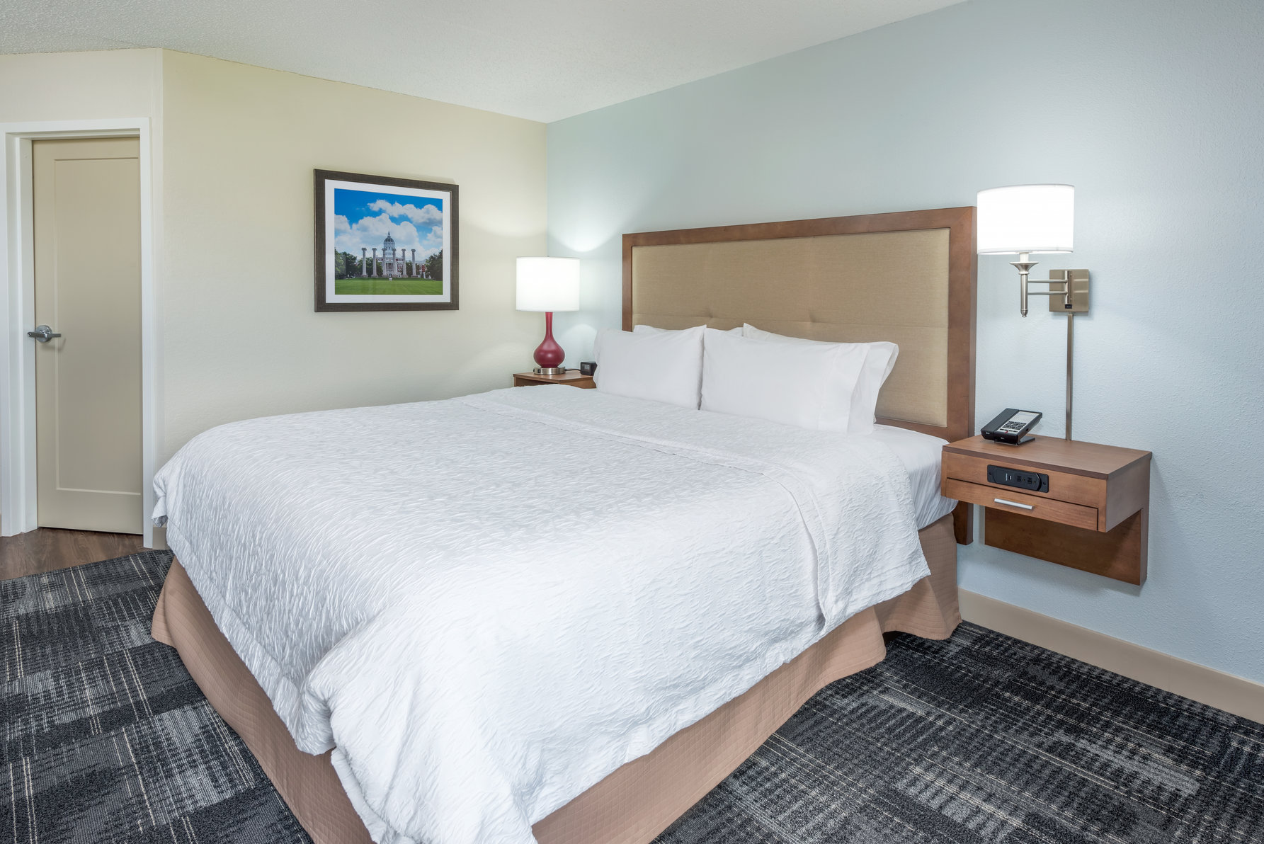 Hampton Inn Columbia Room Type - 1 KING BED NONSMOKING