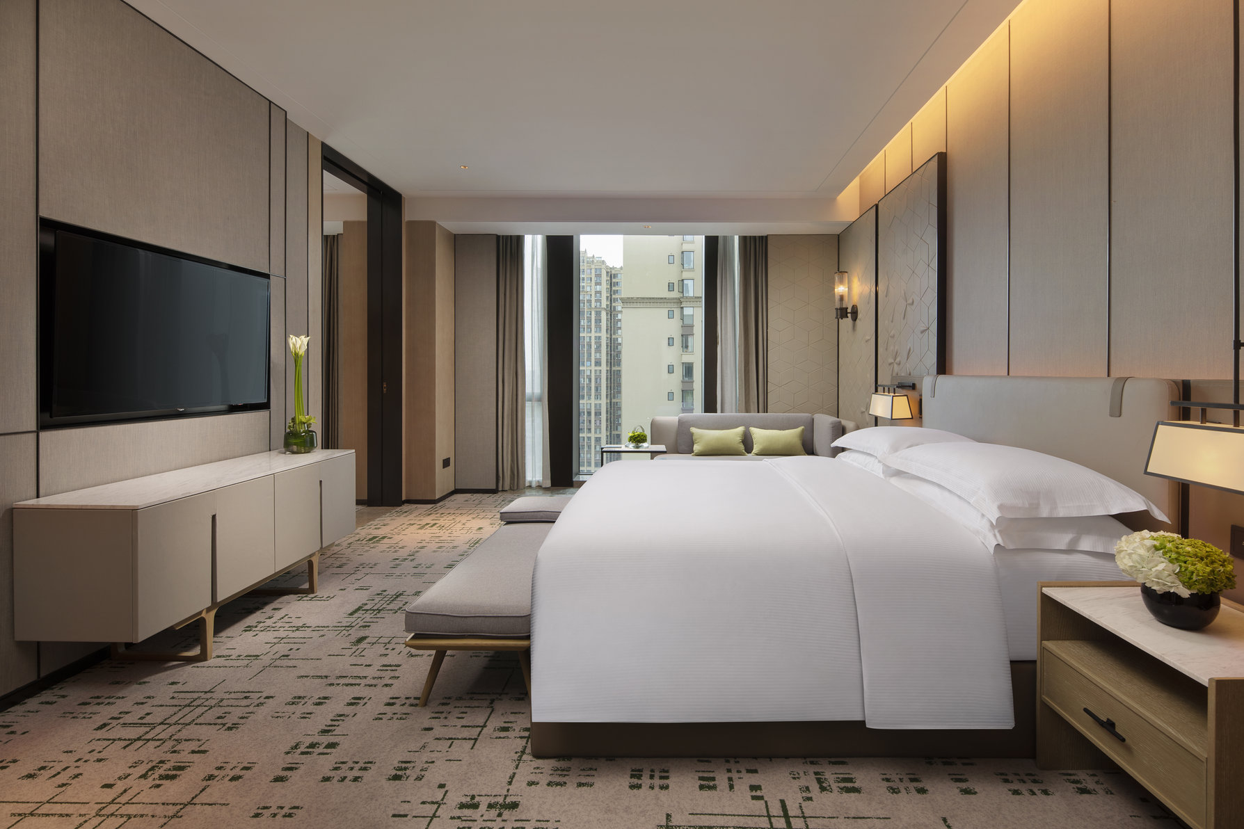 Hilton Chengdu Chenghua Room Type - KING 1BDRM AMBASSADOR STE