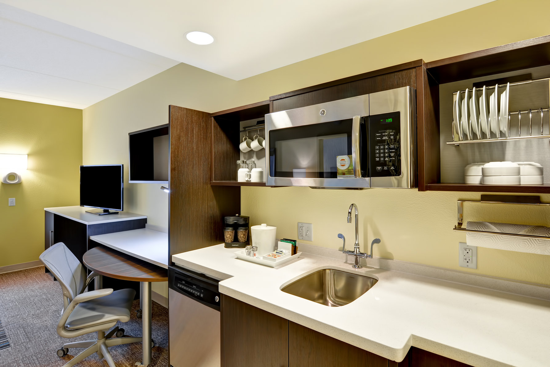 Home2 Suites by Hilton Dickson City Scranton Room Type - 1QN ACC RI SHWR STE NOSMK