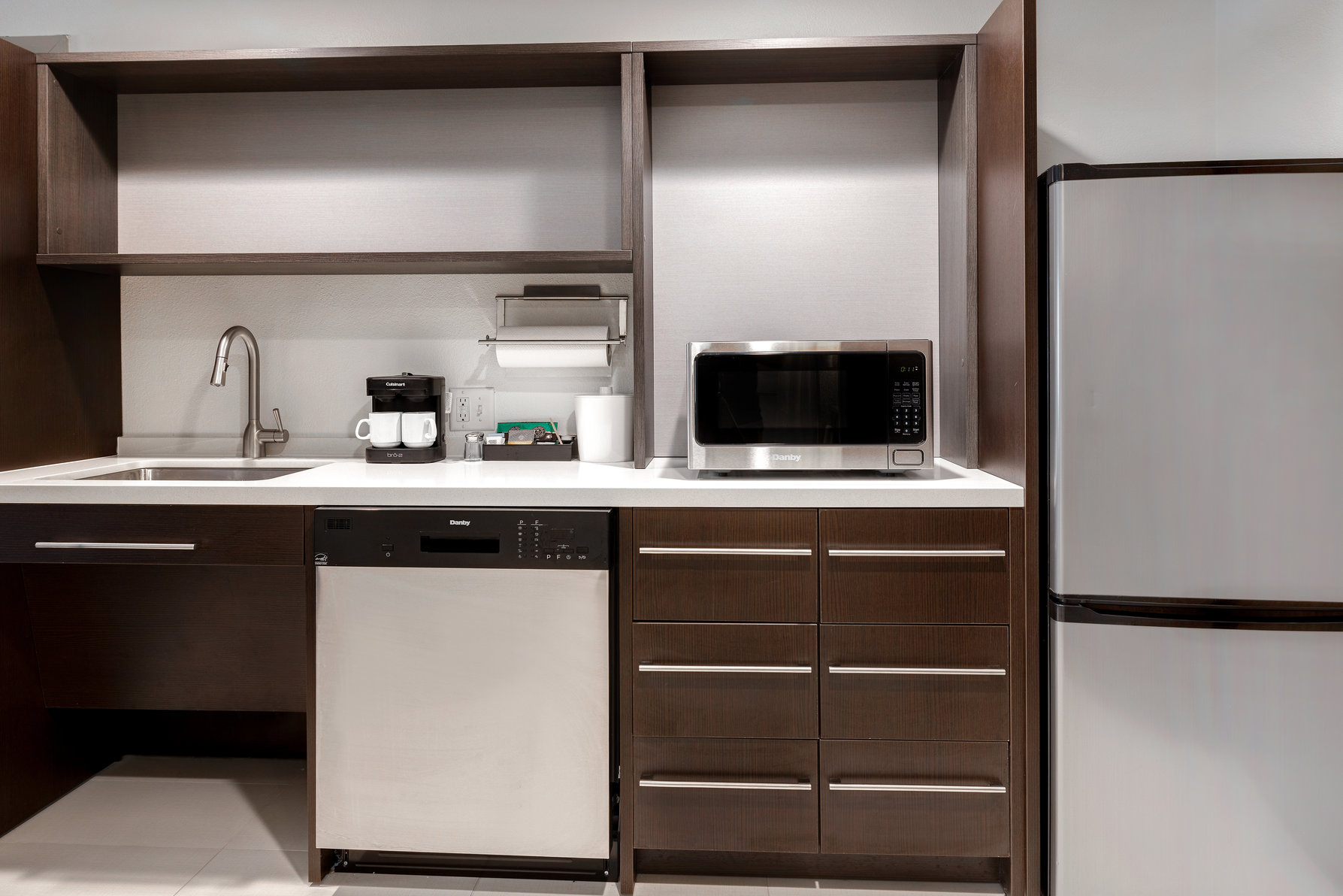 Home2 Suites by Hilton Wilkes-Barre Room Type - 1KING ACC TUB STE NONSMOK