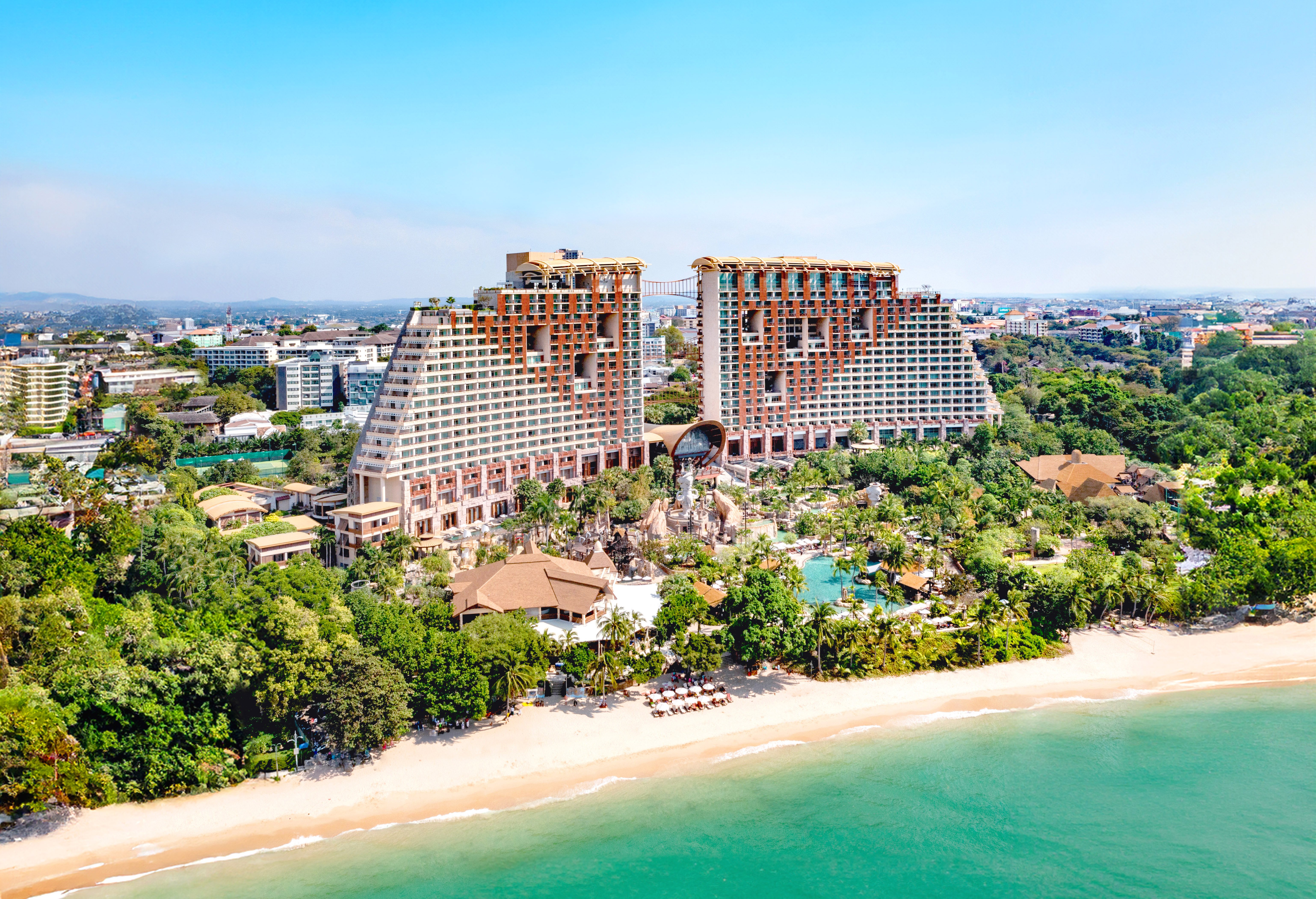 Centara Grand Mirage Beach Resort
