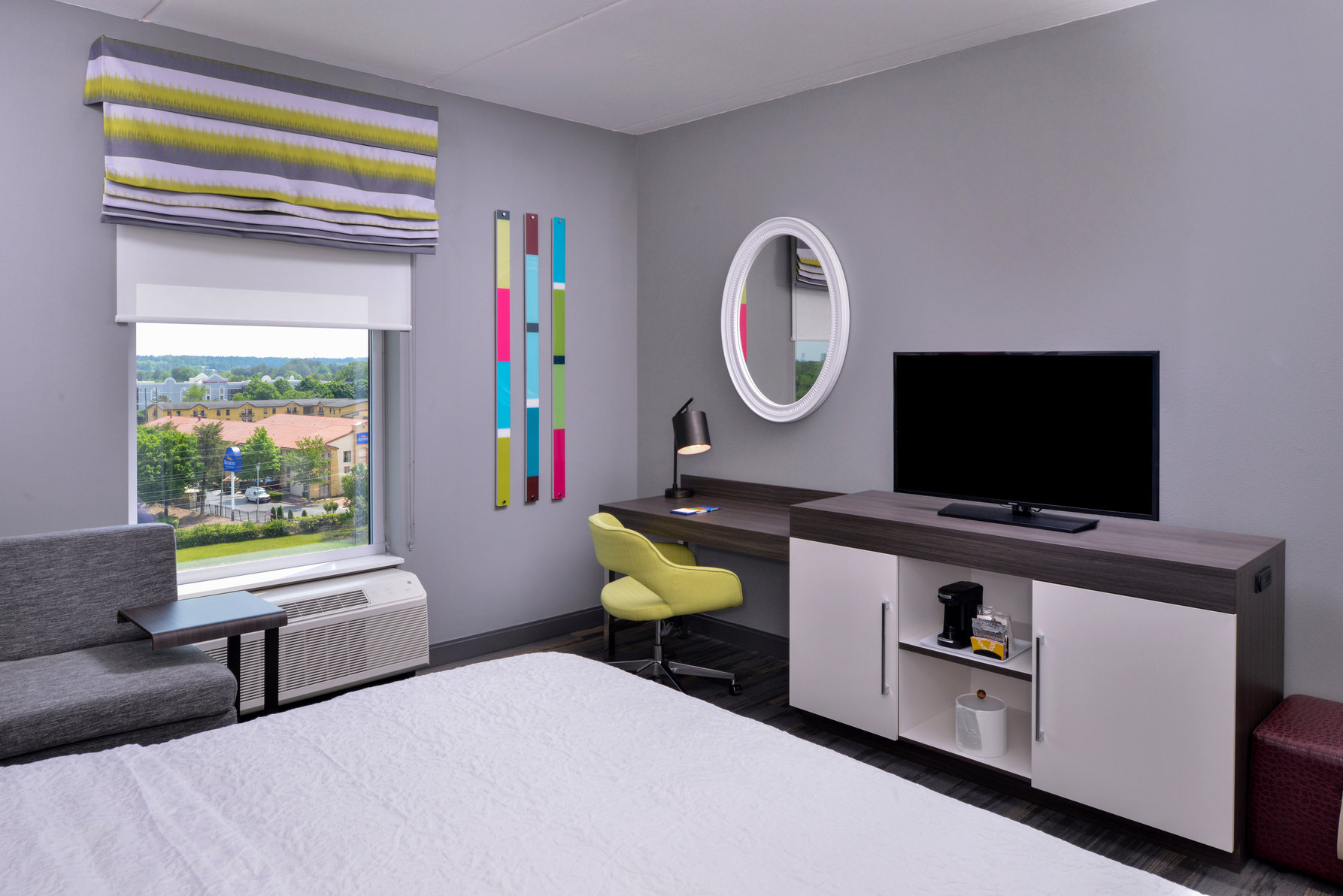 Hampton Inn and Suites Atlanta/Marietta Room Type - 1 KING W DRINKS-SNACKS NS