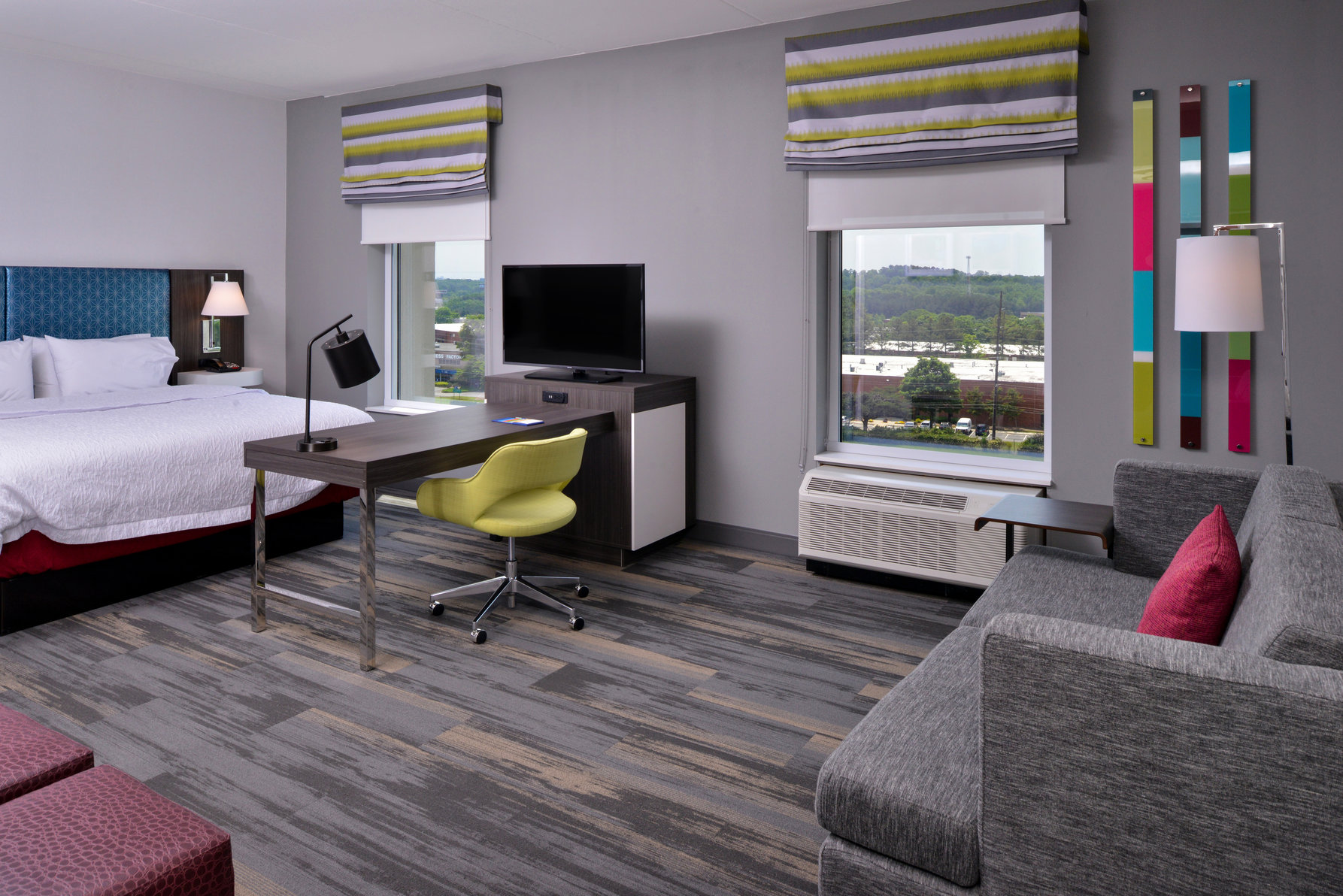 Hampton Inn and Suites Atlanta/Marietta Room Type - 1 KING MOB HR ACC RI SHWR