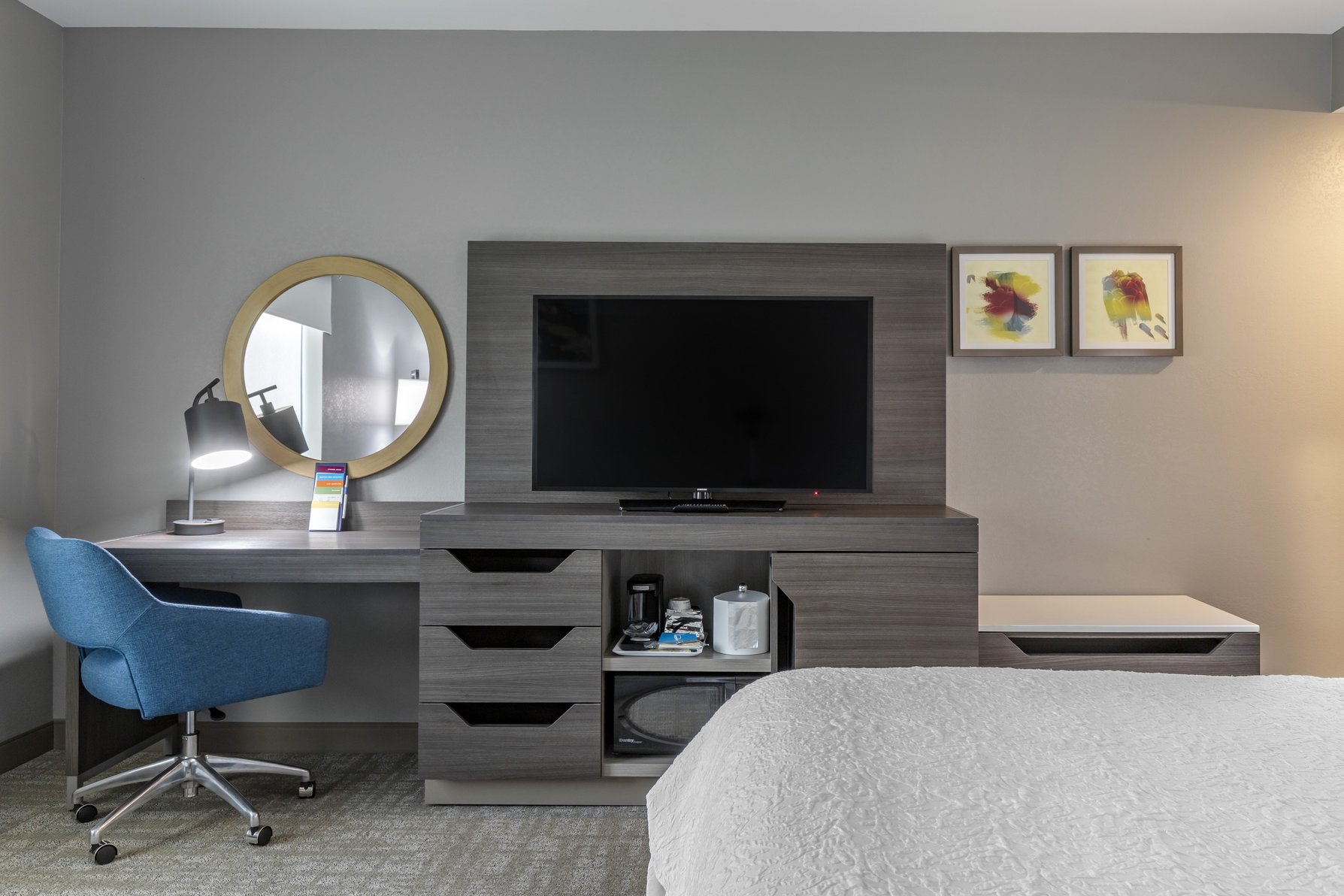 Hampton Inn by Hilton Camden Room Type - 1 KING MICROWV FRIDGE NS