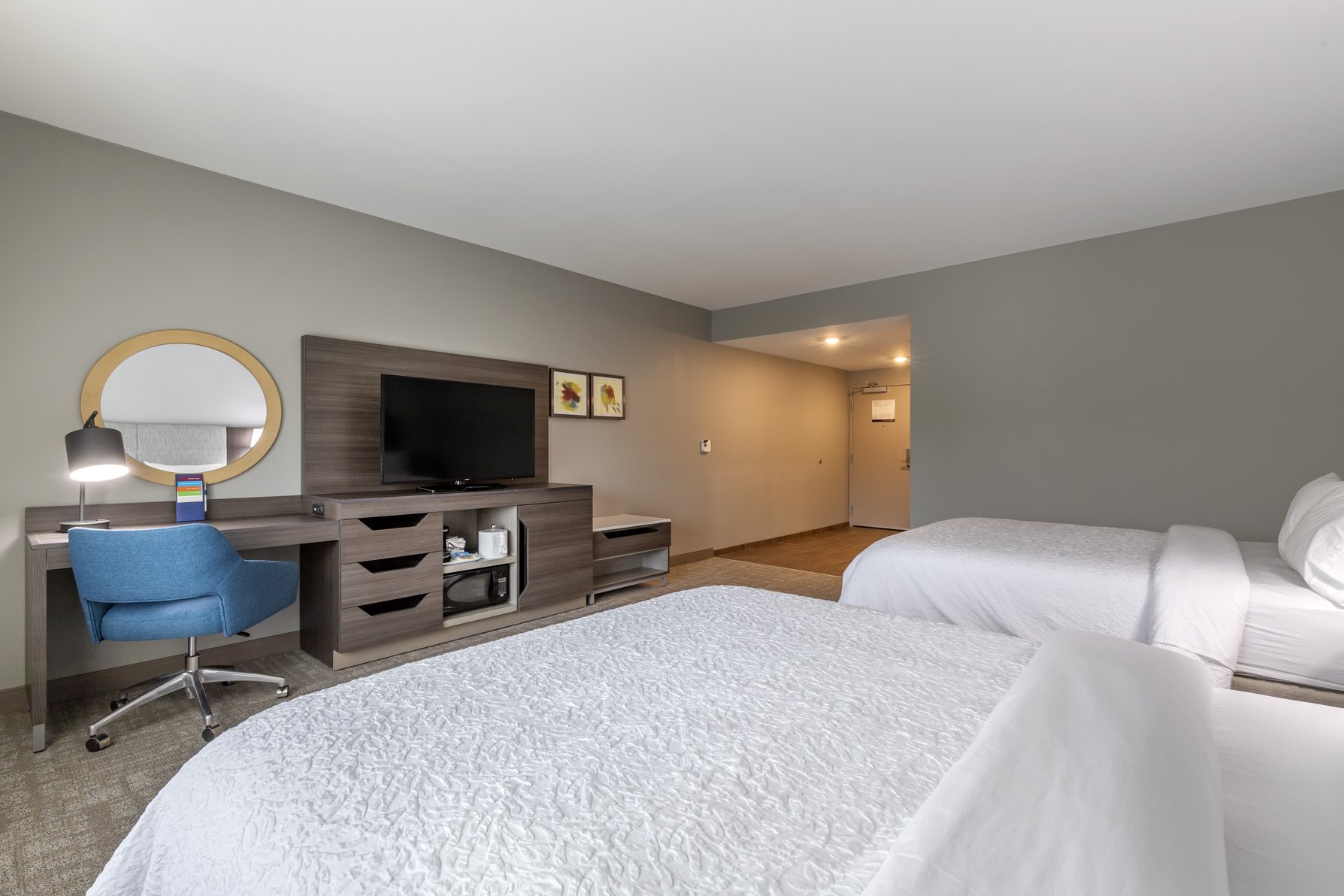 Hampton Inn by Hilton Camden Room Type - 2 QUEENS W  FRIDGE MICROWV