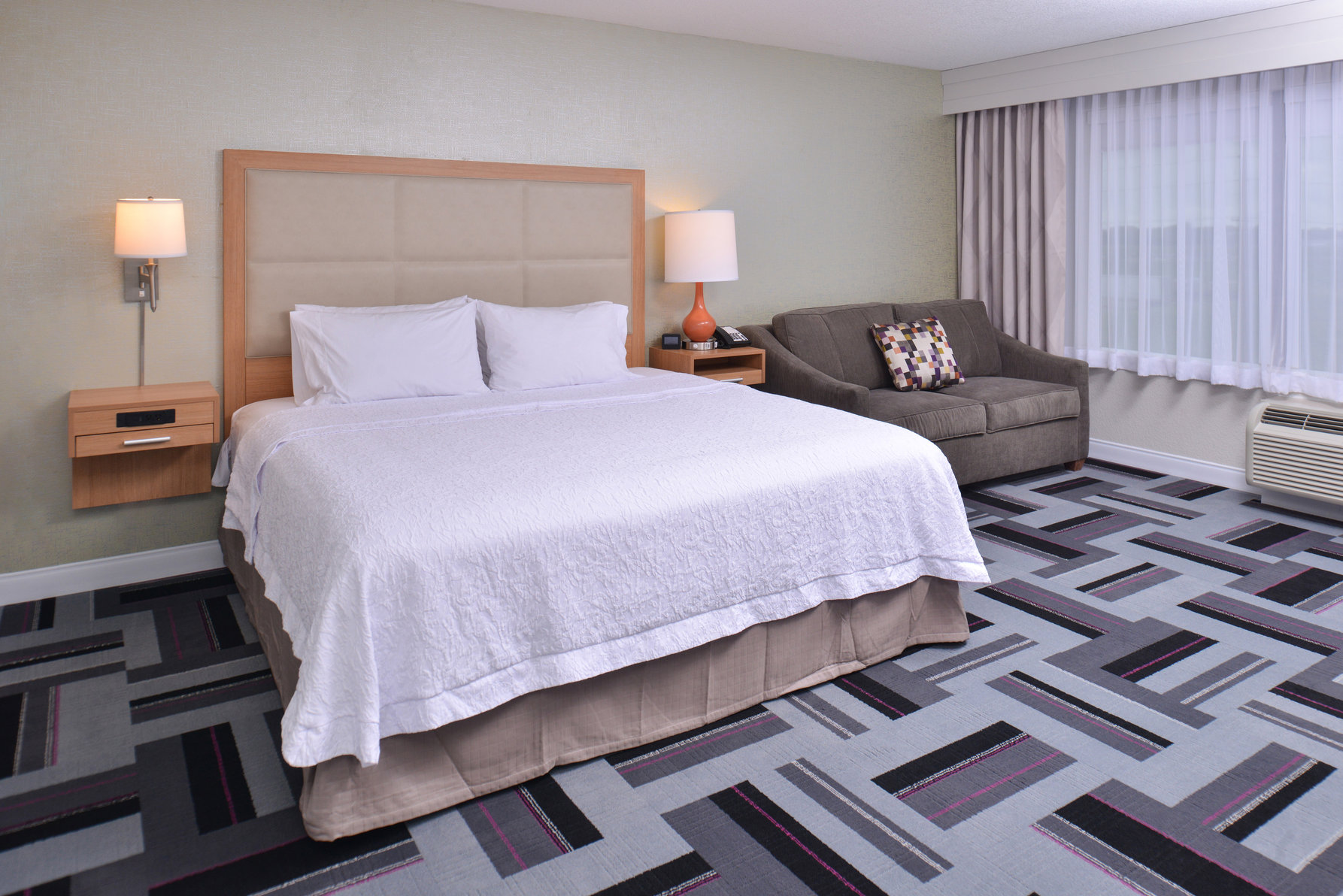 Hampton Inn & Suites by Hilton Ames Room Type - 1 KNG HEARING ACC NOSMOK