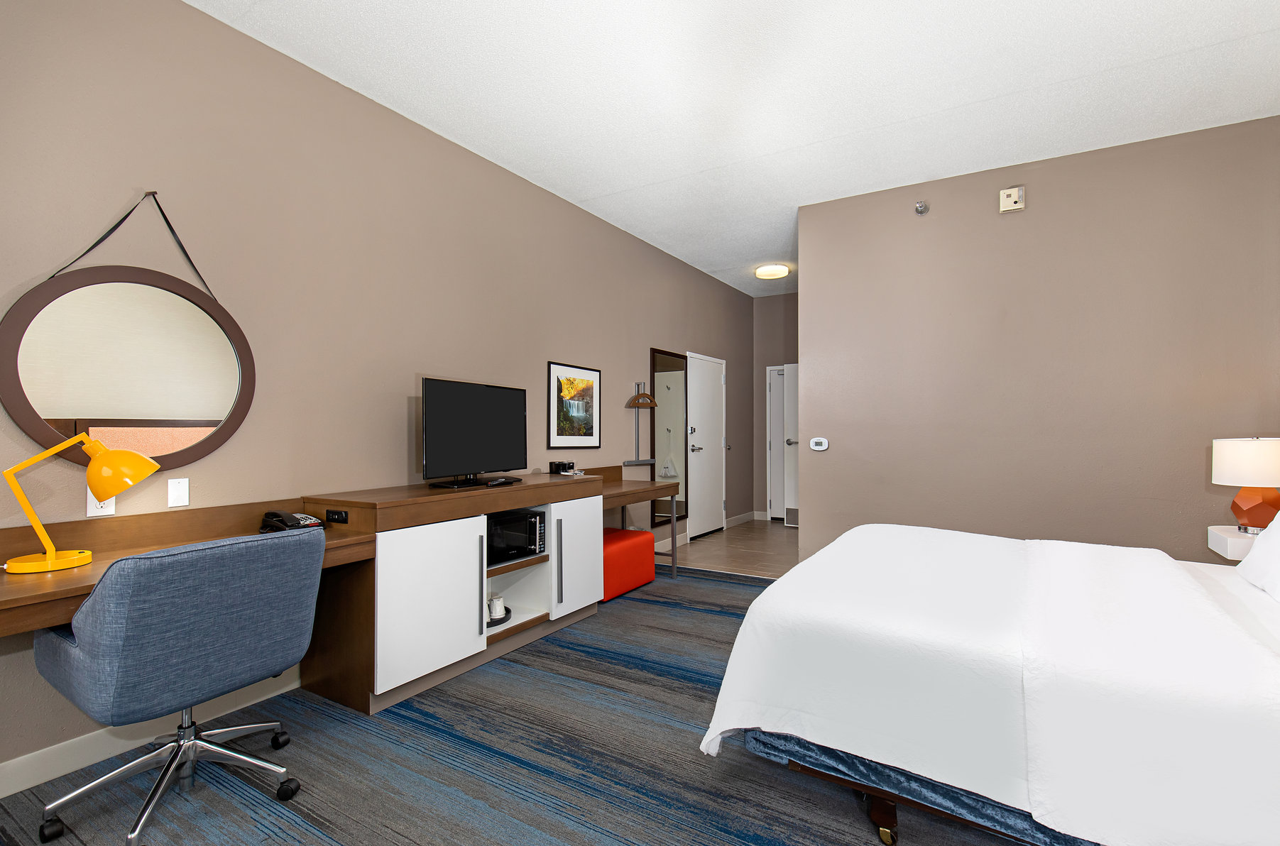 Hampton Inn Corbin KY Room Type - 1 KNG ACC ROLLIN SHWR NS