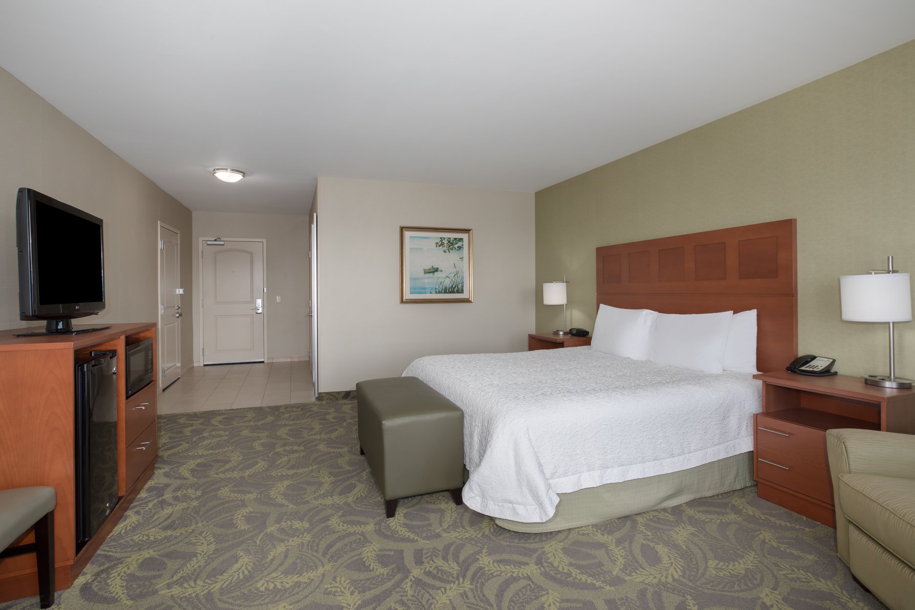Hampton Inn and Suites Astoria Room Type - 1KNG MOB HEAR ACC W TUB NS
