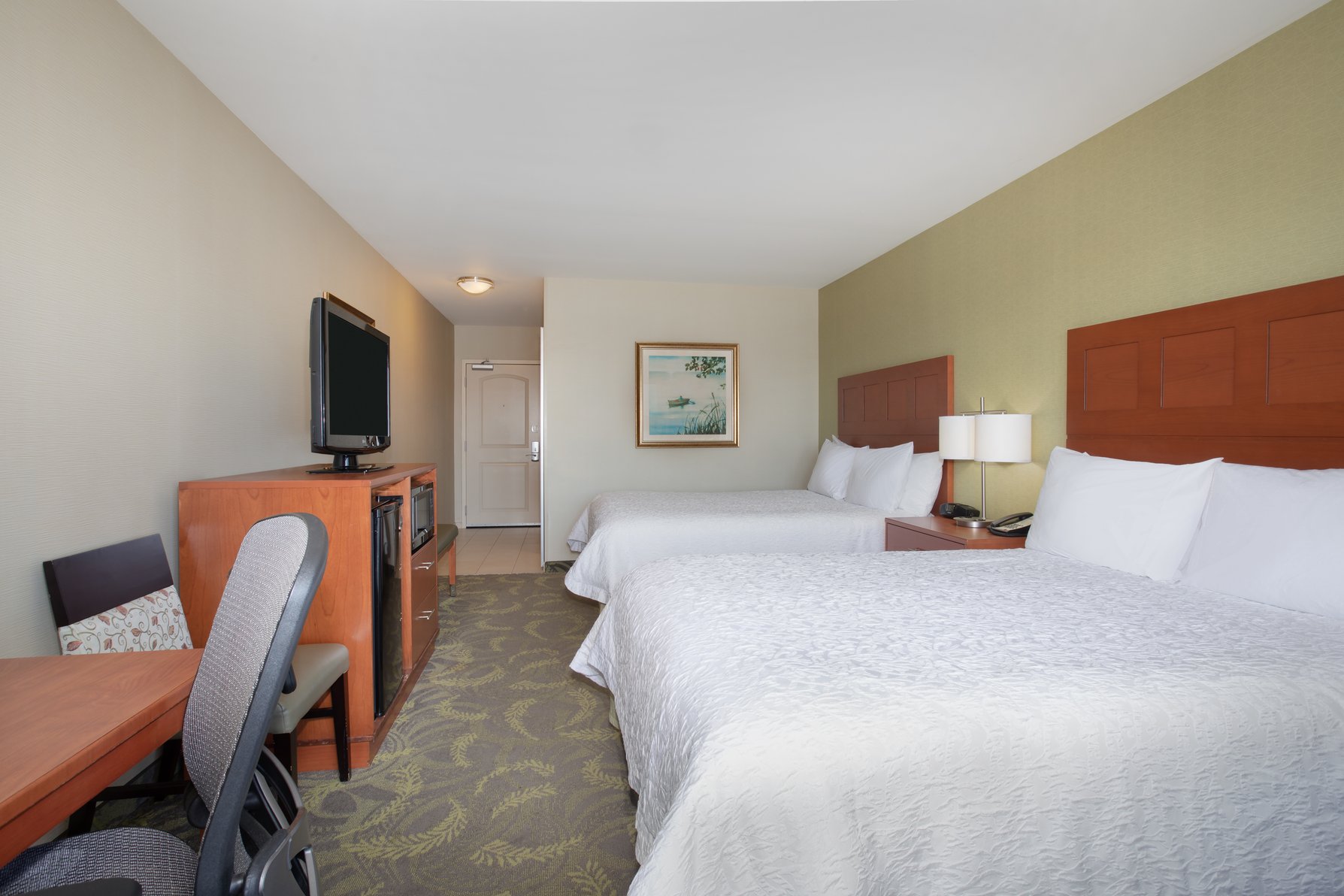 Hampton Inn and Suites Astoria Room Type - 2 QUEEN RIVERVIEW BALCONY