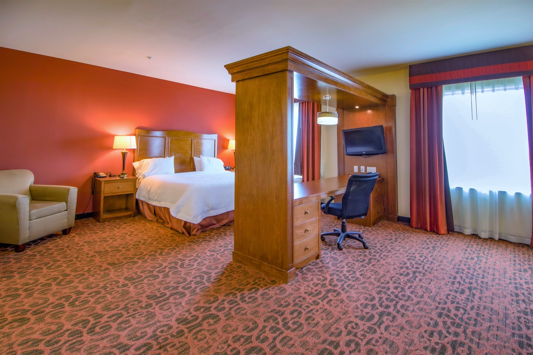 Hampton Inn and Suites Bastrop Room Type - 1 KING STUDIO SUITE NONSMO
