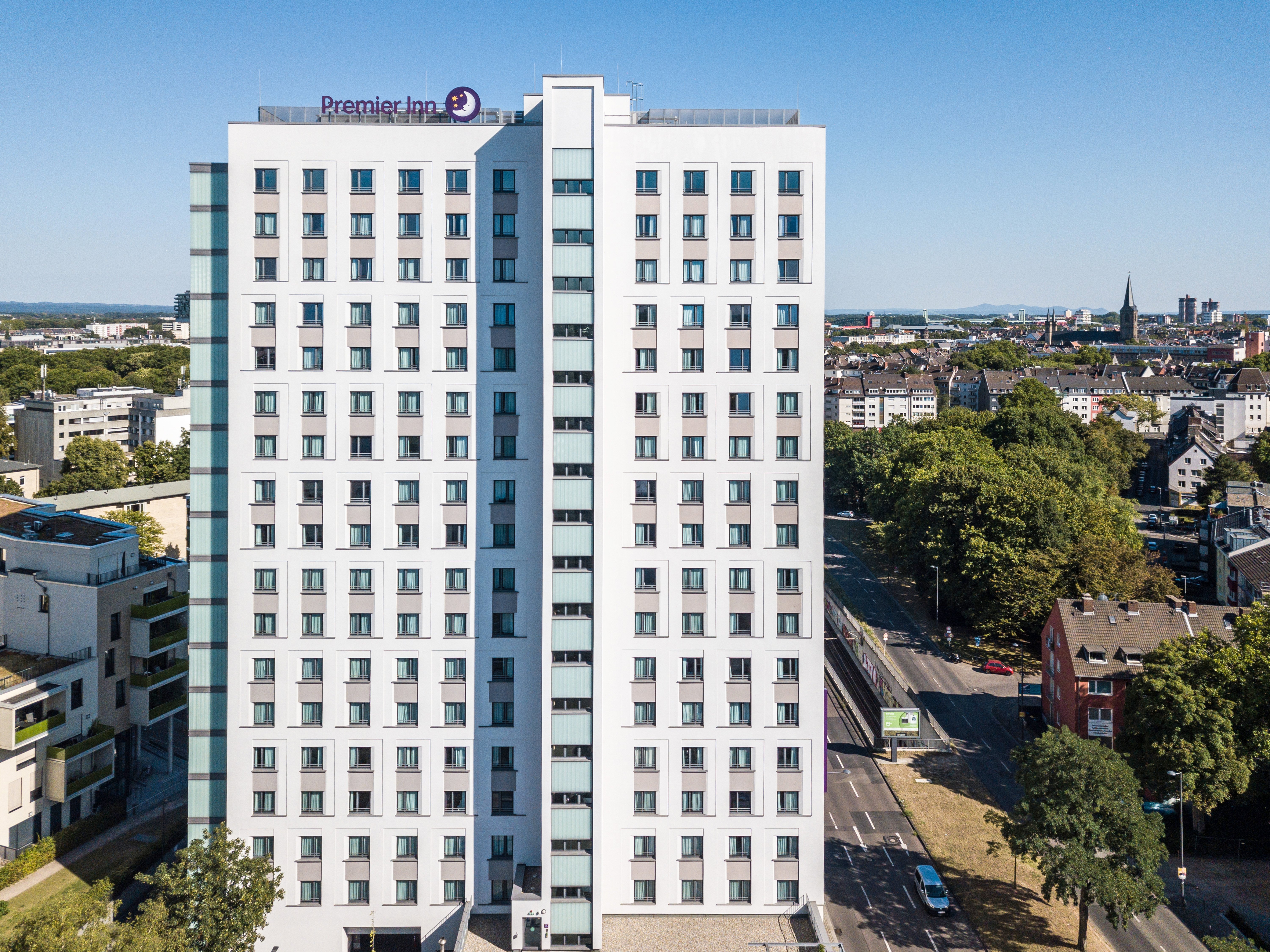 Premier Inn Cologne City Sud