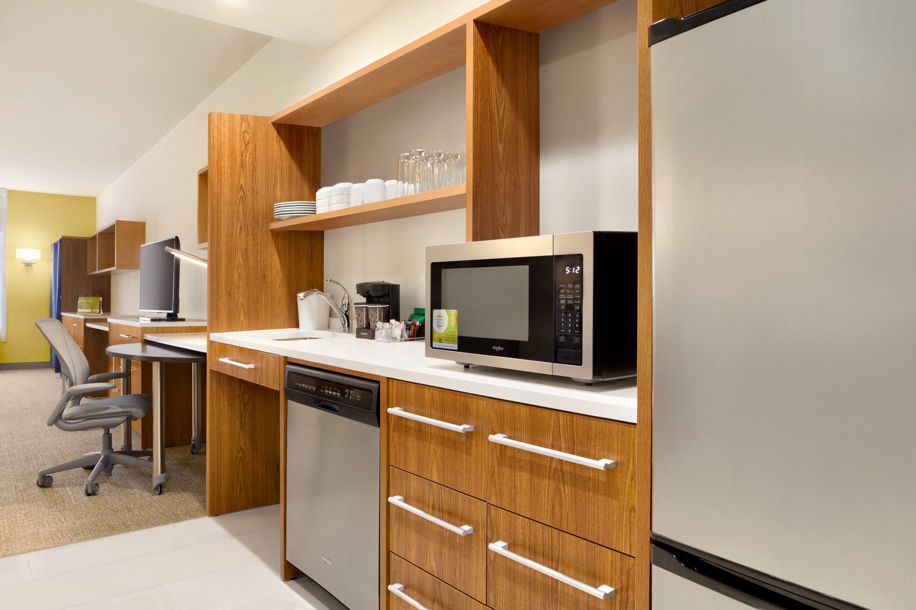 Home2 Suites by Hilton Birmingham Downtown Room Type - 2QN MOB HR ACC TUB STUDIO