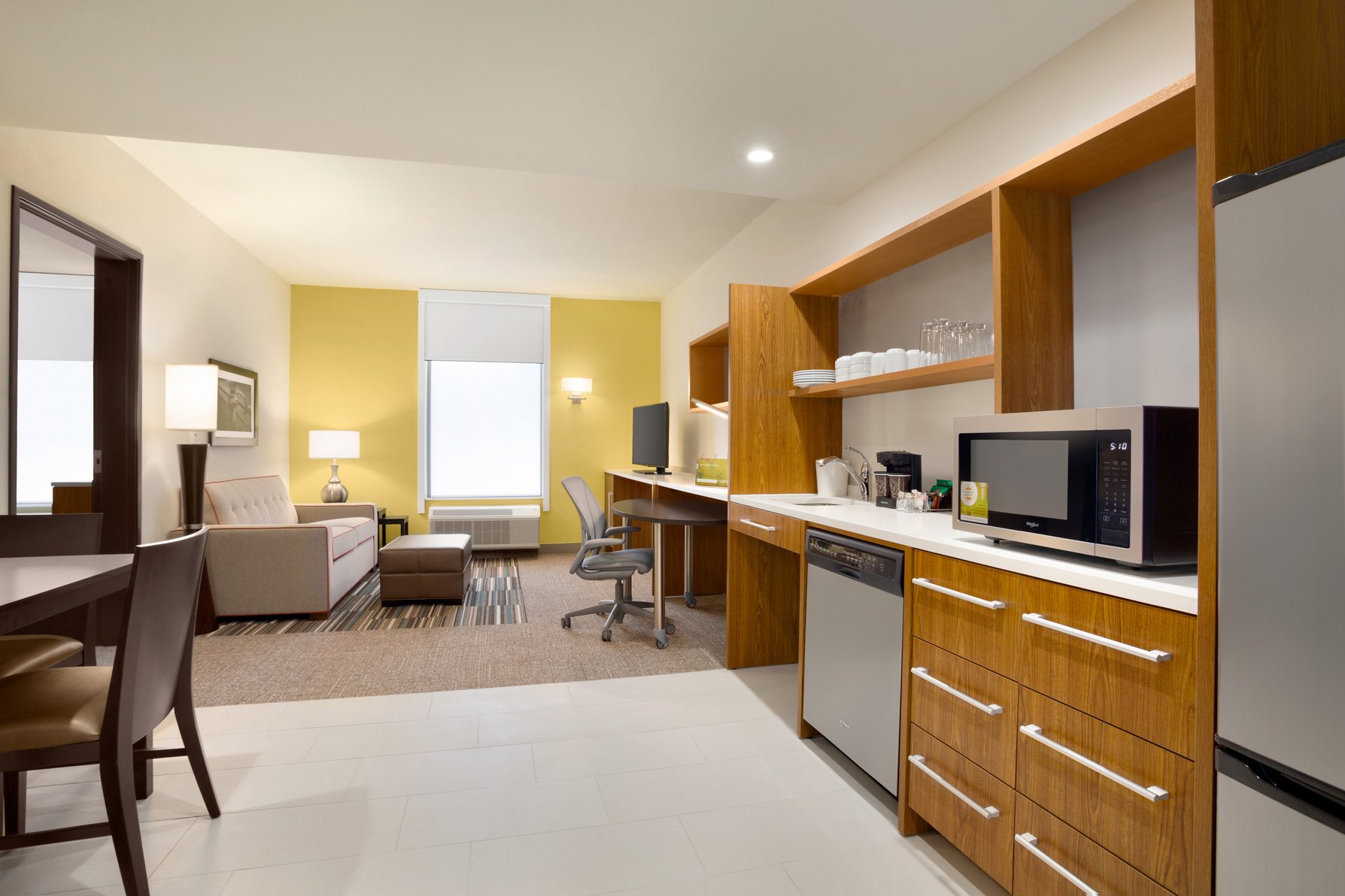 Home2 Suites by Hilton Birmingham Downtown Room Type - 1KING ACC TUB STE NONSMOK