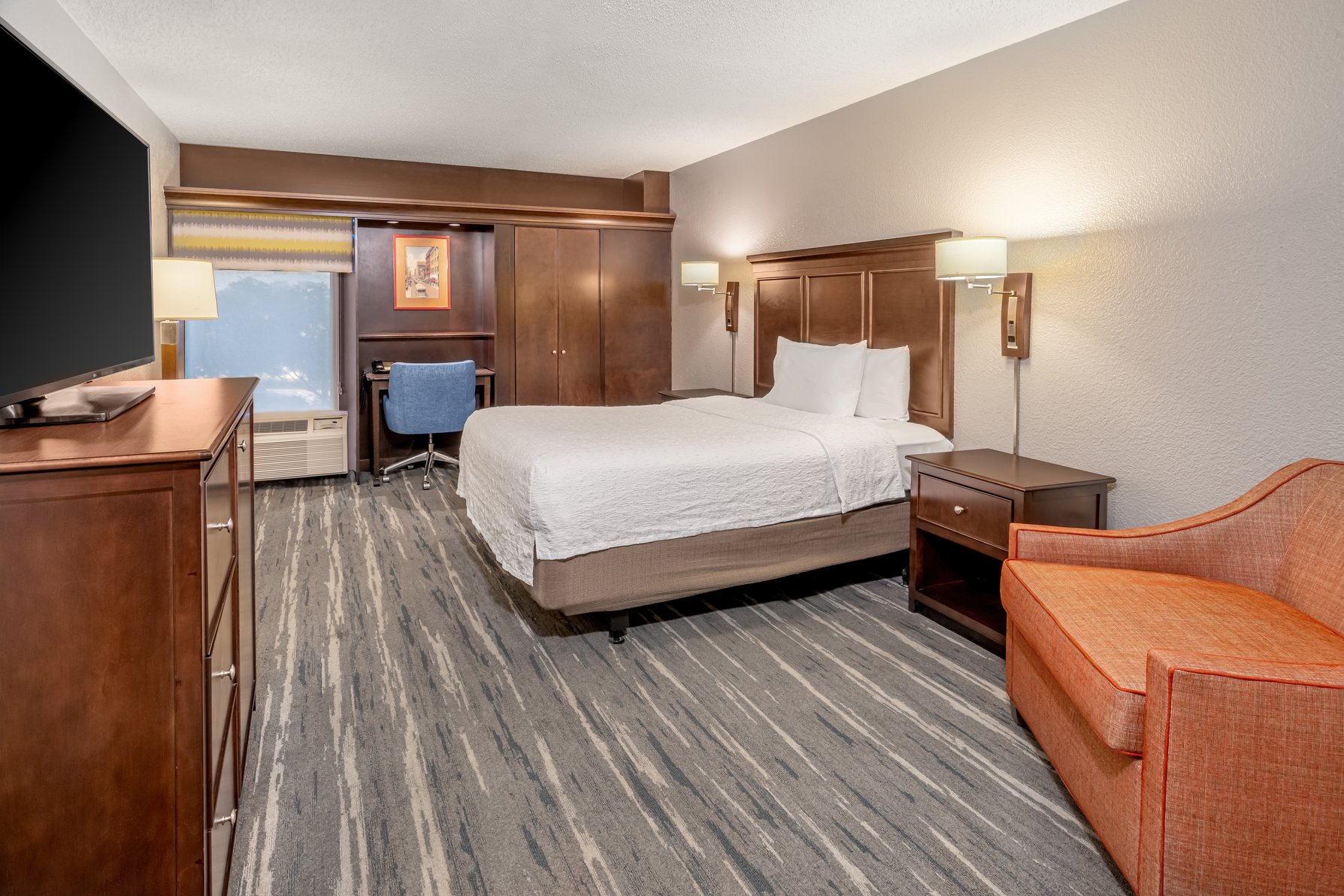 Hampton Inn by Hilton Nashville/Vanderbilt Room Type - 1 QUEEN BED W ACCESS TUB