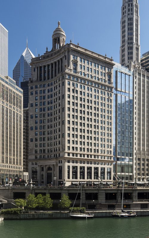 LondonHouse Chicago, Curio Collection by Hilton