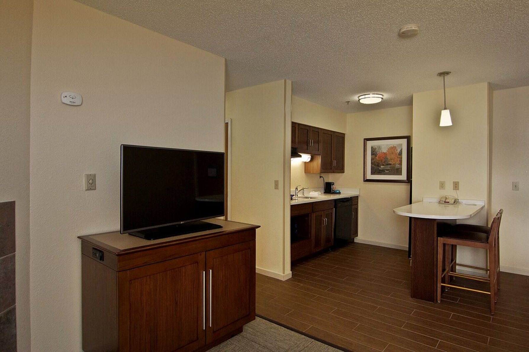 Hampton Inn & Suites by Hilton Chillicothe Room Type - 2Q 1BDRM STE W TUB-FIRE NS