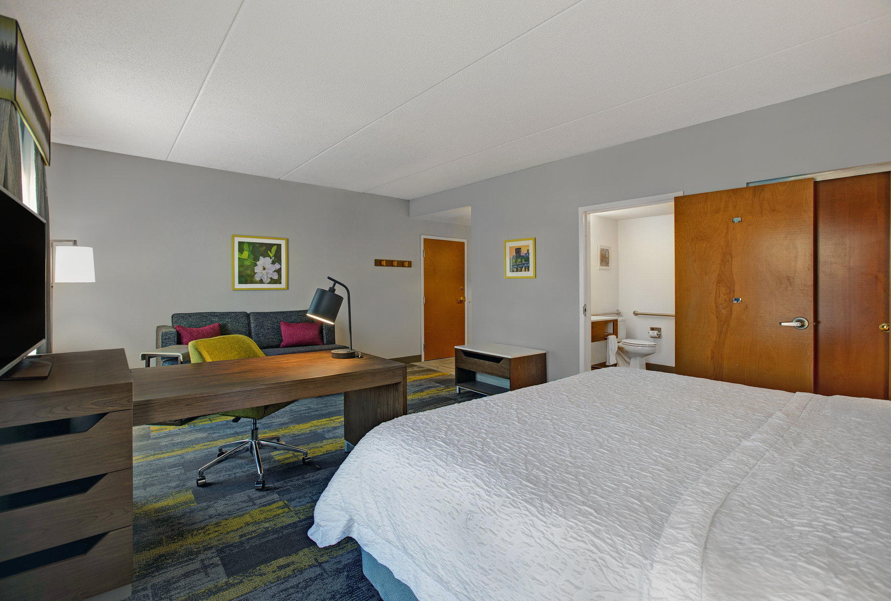 Hampton Inn Suites Augusta West Room Type - 1KN MOB HEA ACC TUB STU NS
