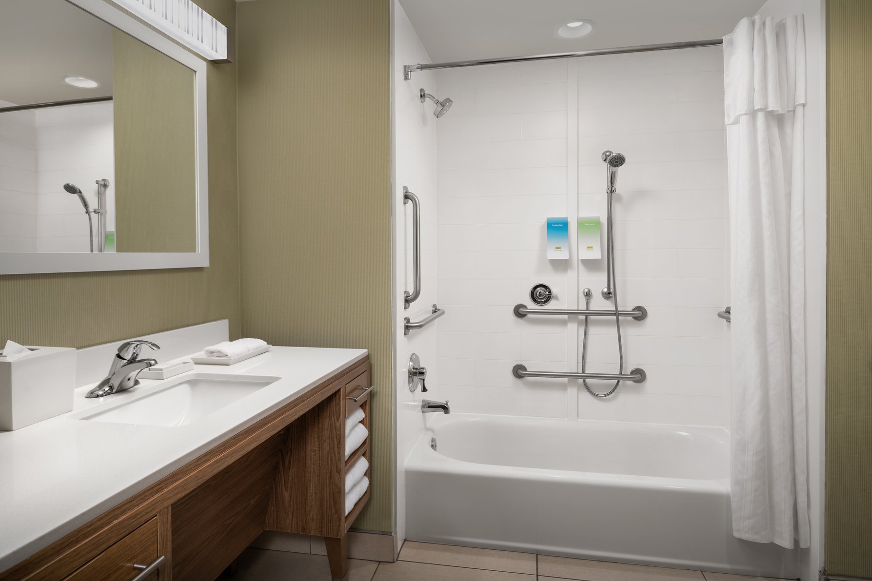HOME2 SUITES BY HILTON SUMMERVILLE Room Type - 2QN MOB HR ACC TUB STUDIO