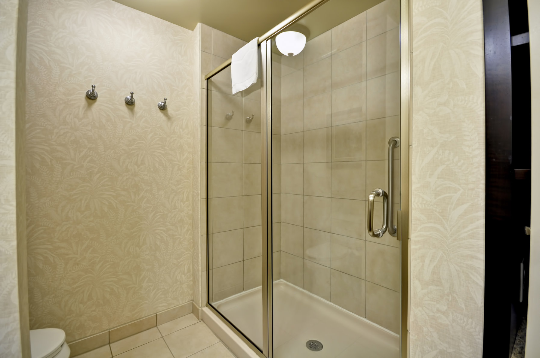 Hampton Inn & Suites North Charleston-University Blvd Room Type - King Room with King Bed - Non-Smoking