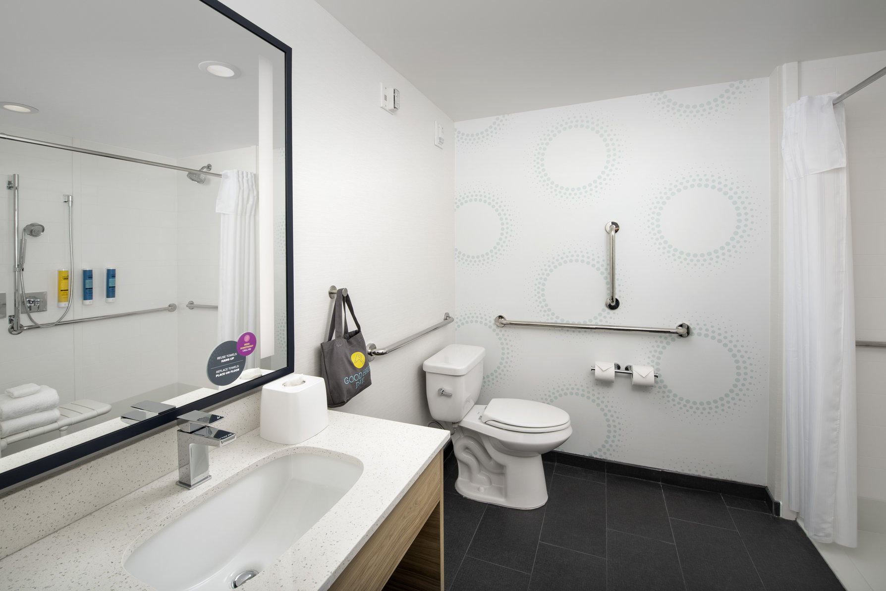 Tru By Hilton El Paso East Loop 375 Room Type - 1 KING ACC HEARING RI SHWR