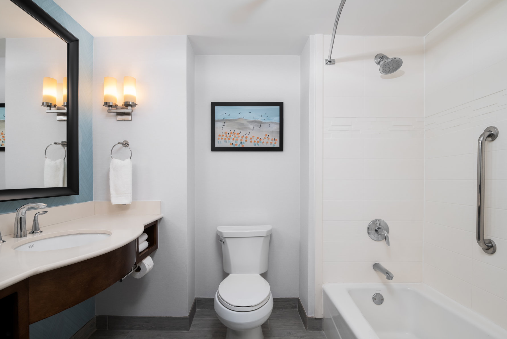 Hilton Garden Inn Daytona Beach Oceanfront Room Type - 2 QN HEARING ACC POOL VIEW