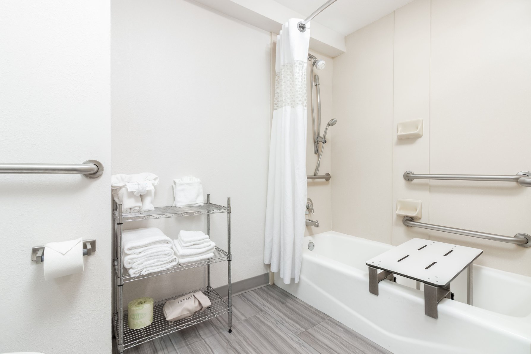 Hampton Inn by Hilton Daytona Shores-Oceanfront Room Type - 2Q OCEANFRNT ACCESS TUB NS