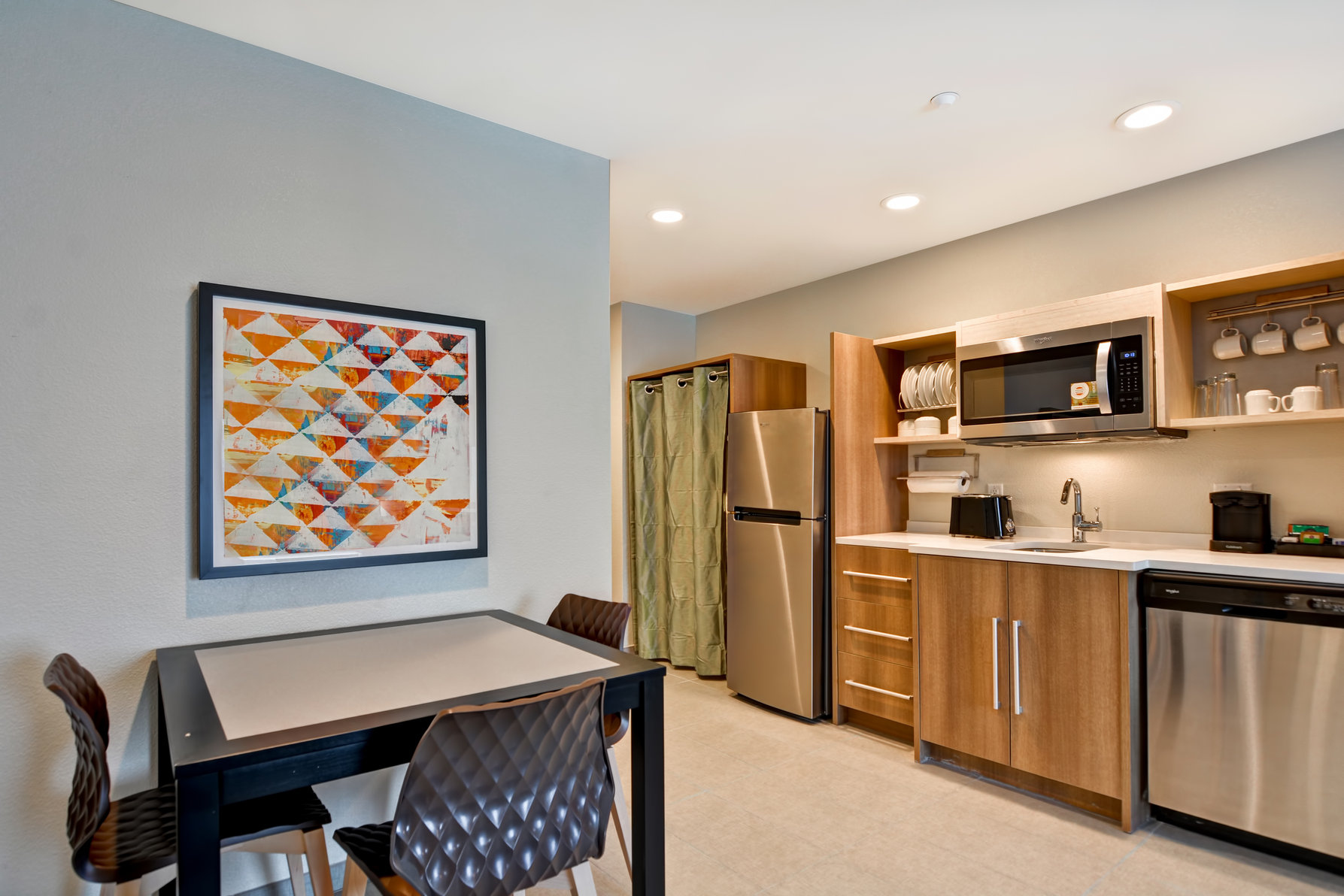 Home2 Suites by Hilton Daytona Beach Speedway, FL Room Type - 1QN ACC RI SHWR STE NS