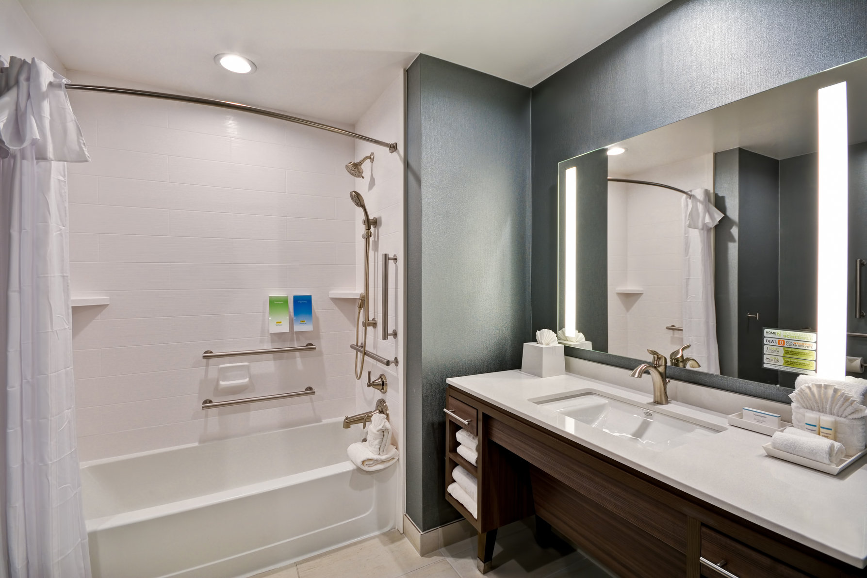 Home2 Suites by Hilton Plano Legacy West Room Type - 1KG MOB HR ACC TUB STUDIO