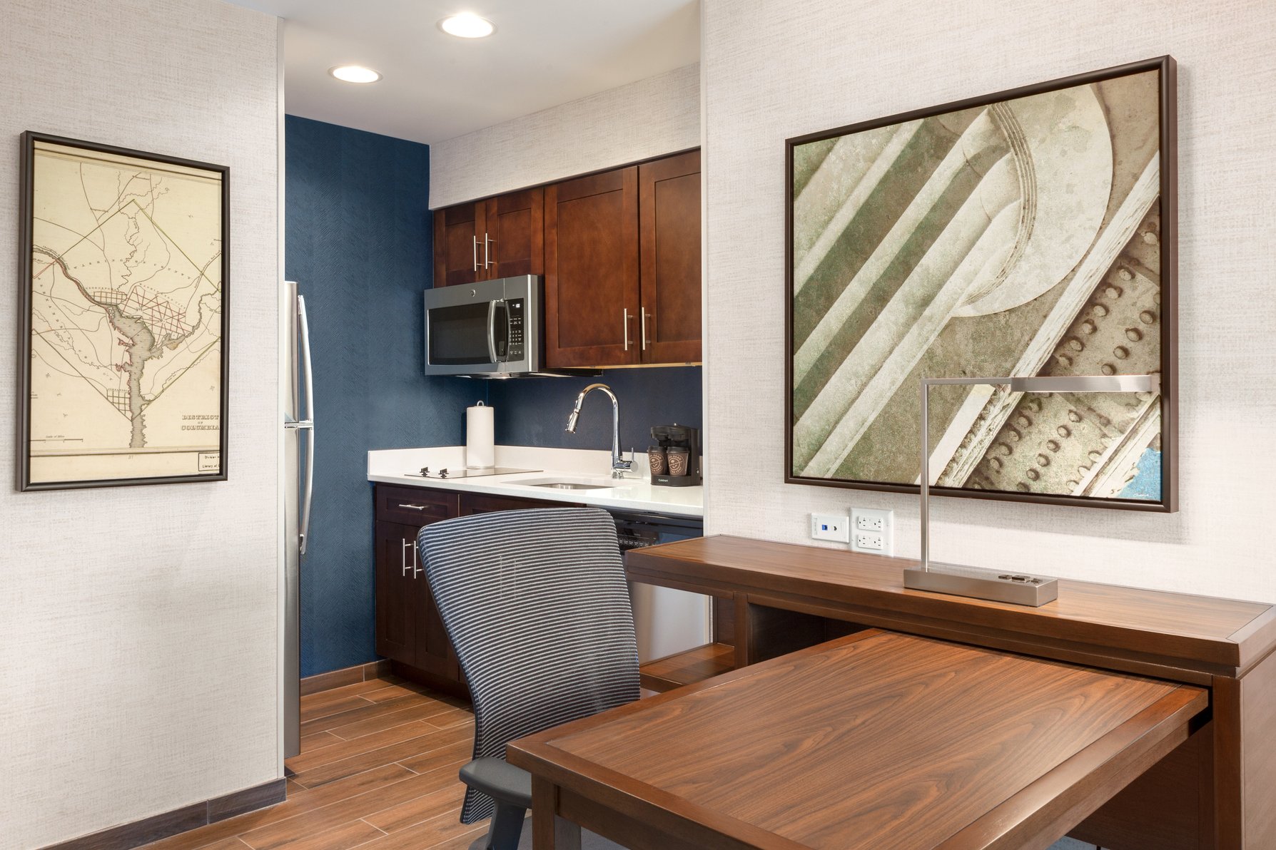 Homewood Suites by Hilton Arlington Rosslyn Key Bridge Room Type - 1K MOB/HEAR ACC RIS STD NS